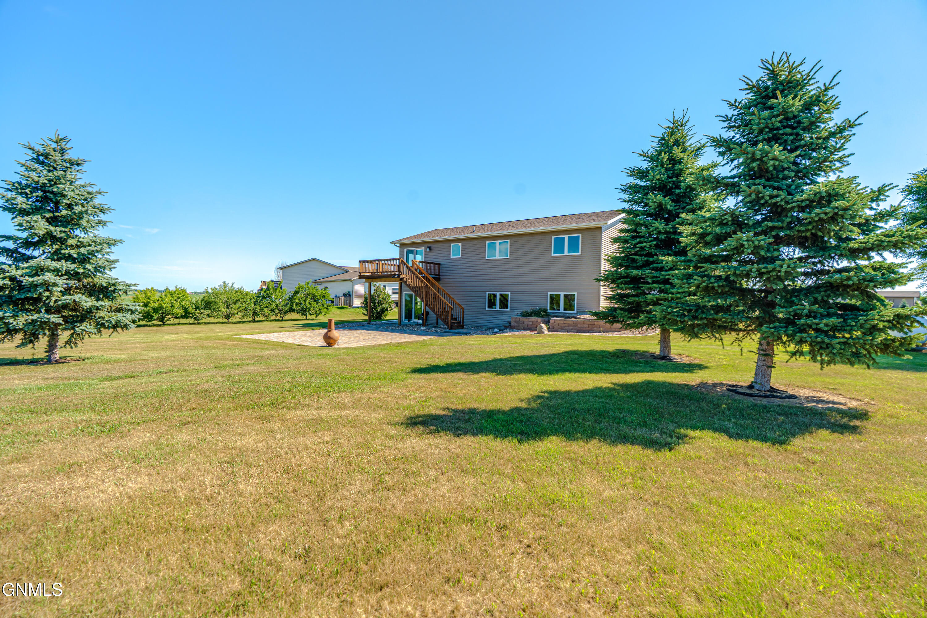 main property photo 95