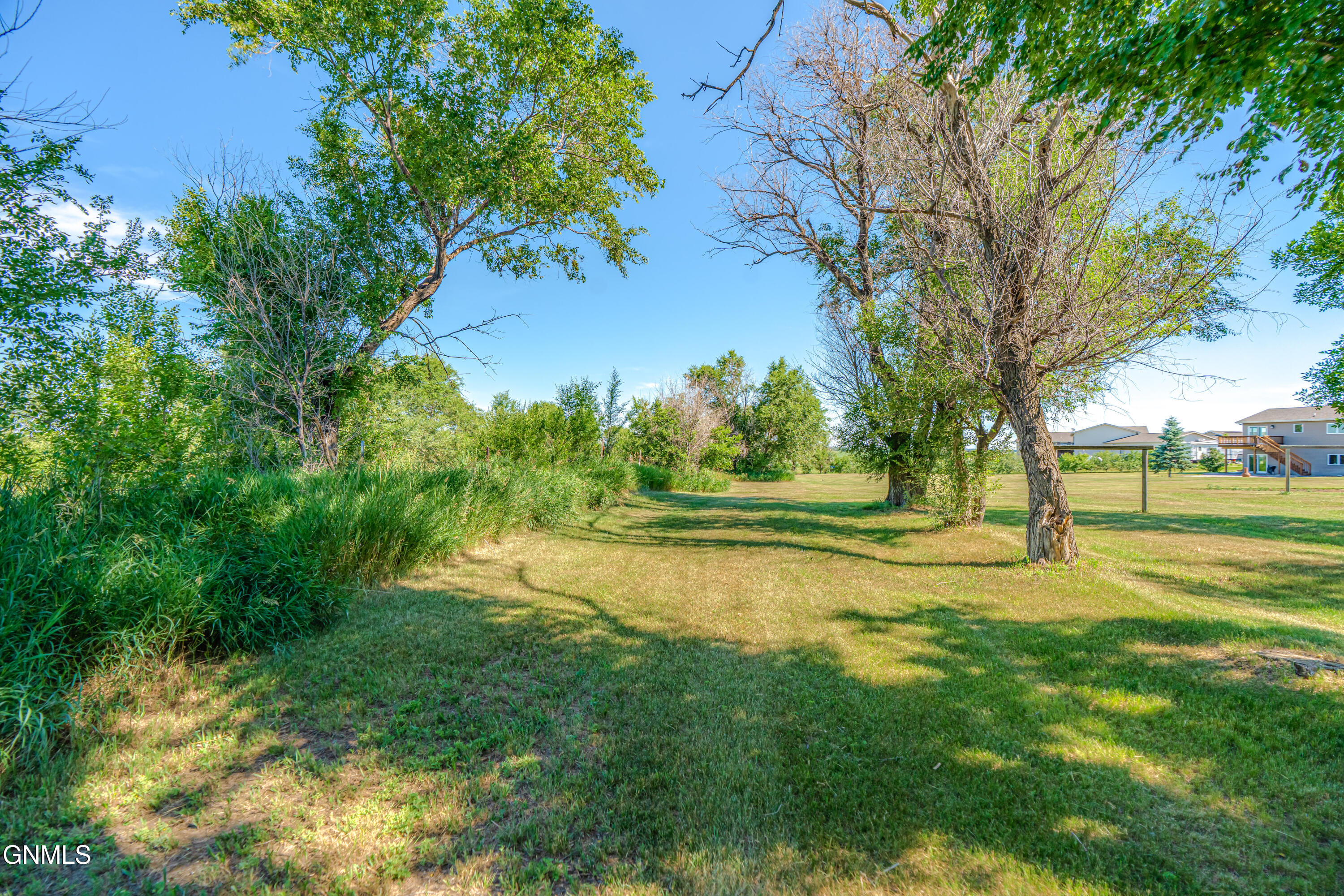 main property photo 99