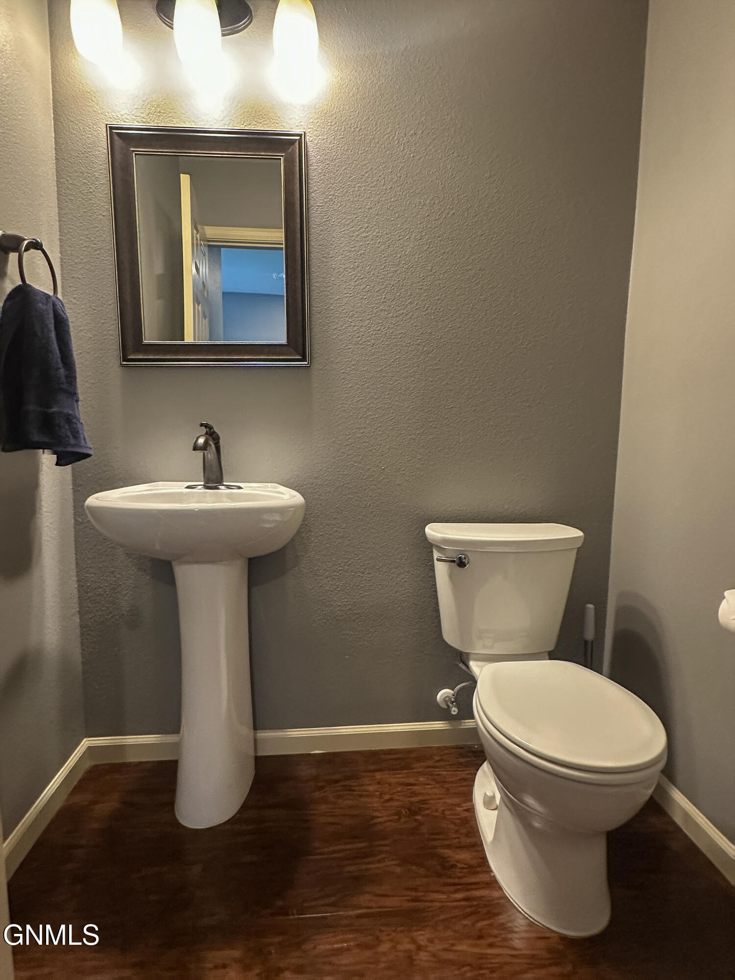 main property photo 12