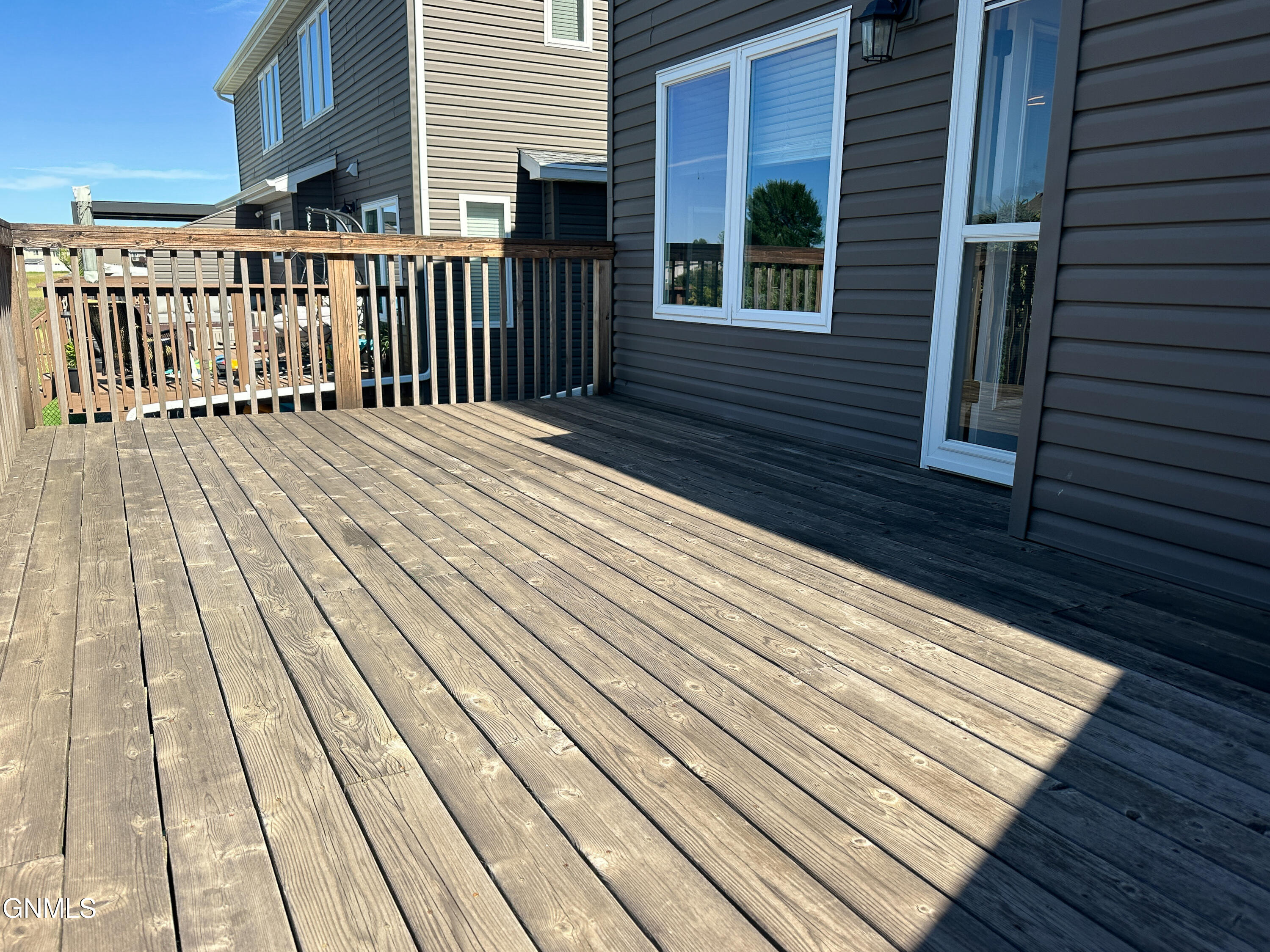main property photo 34