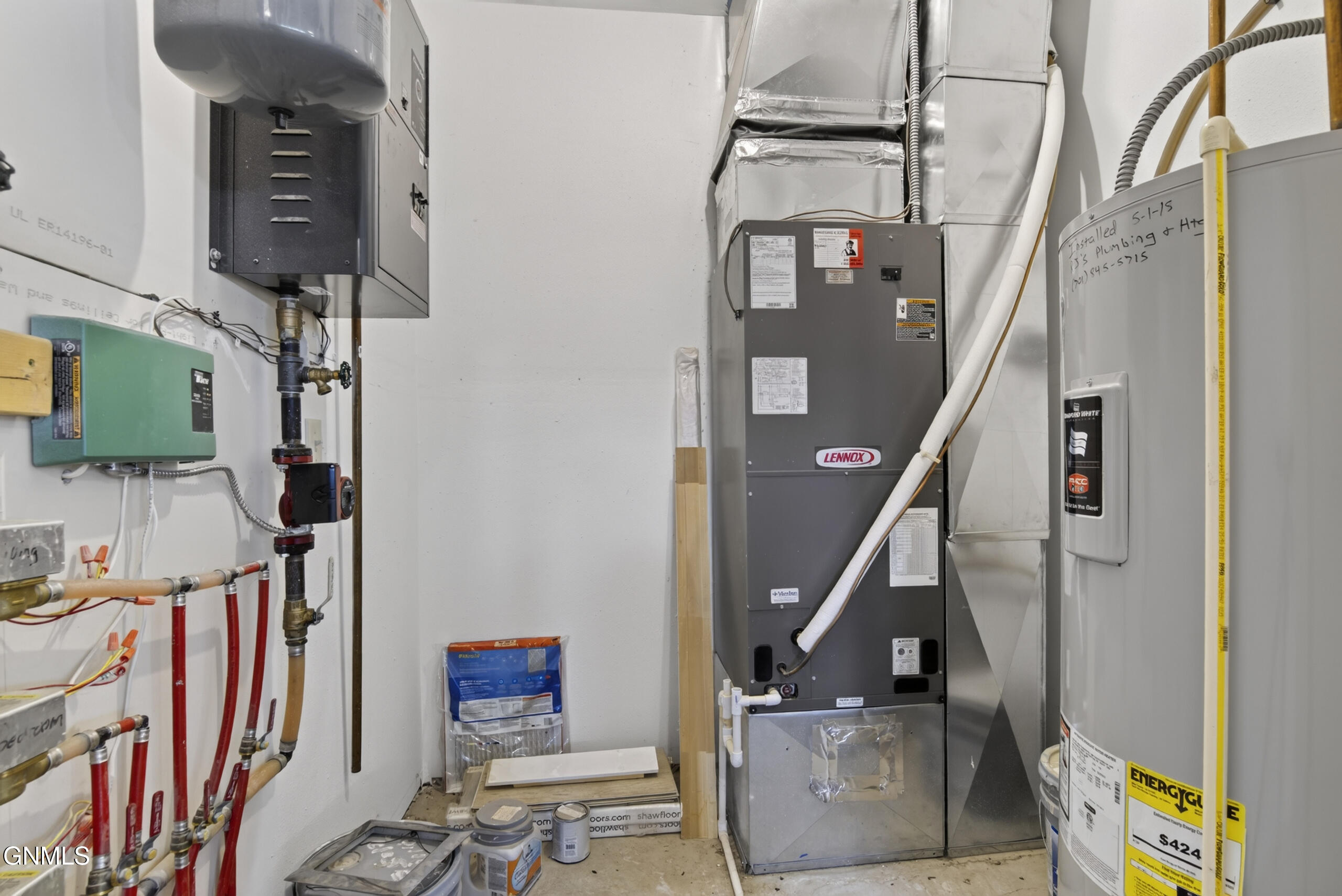 main property photo 37