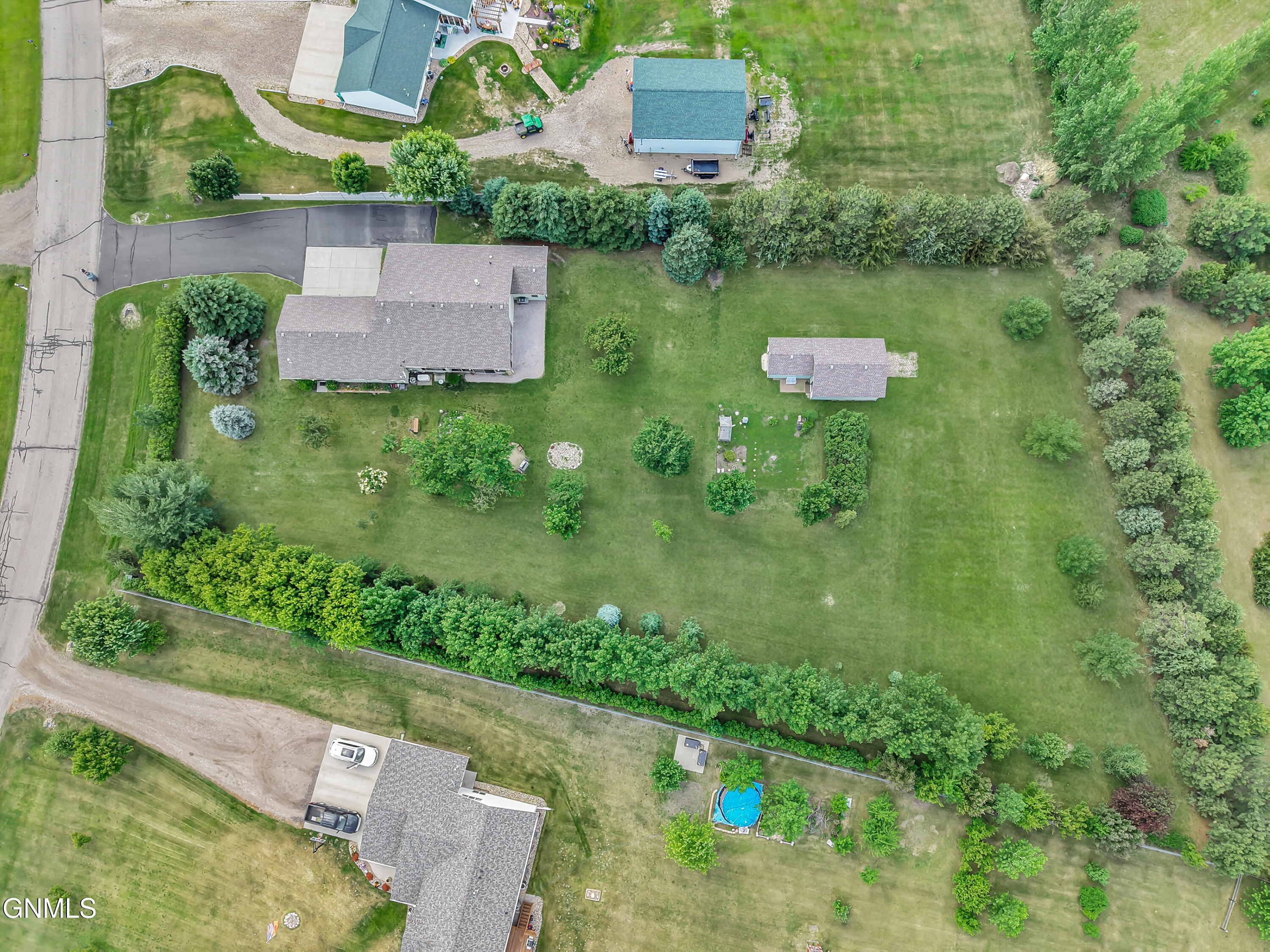 main property photo 61