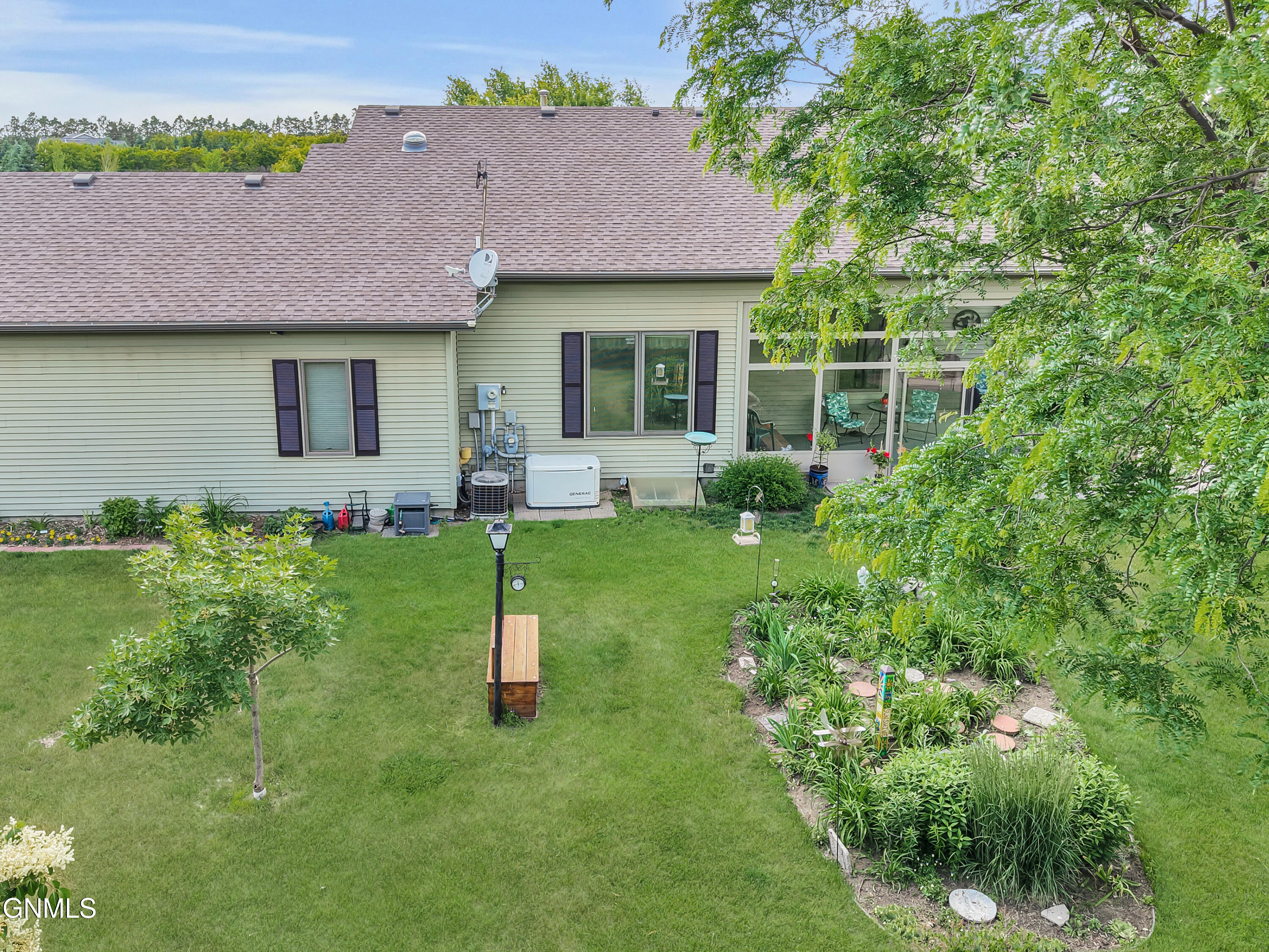 main property photo 67