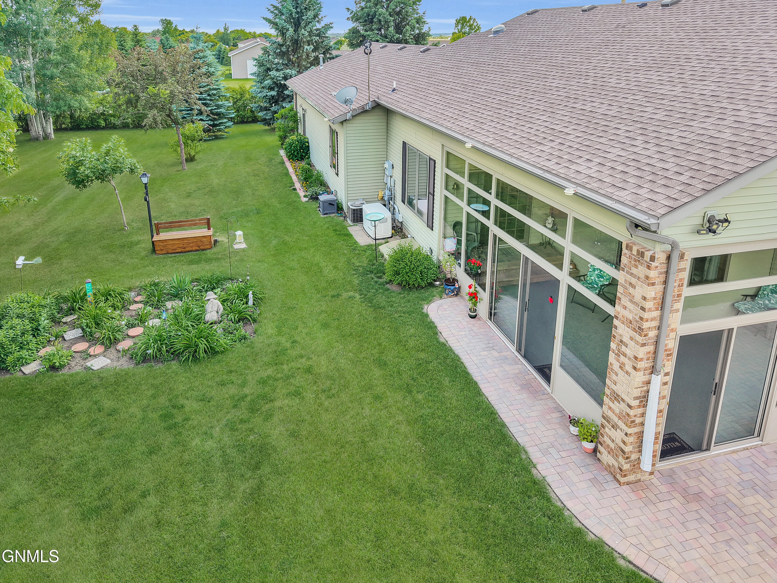 main property photo 73