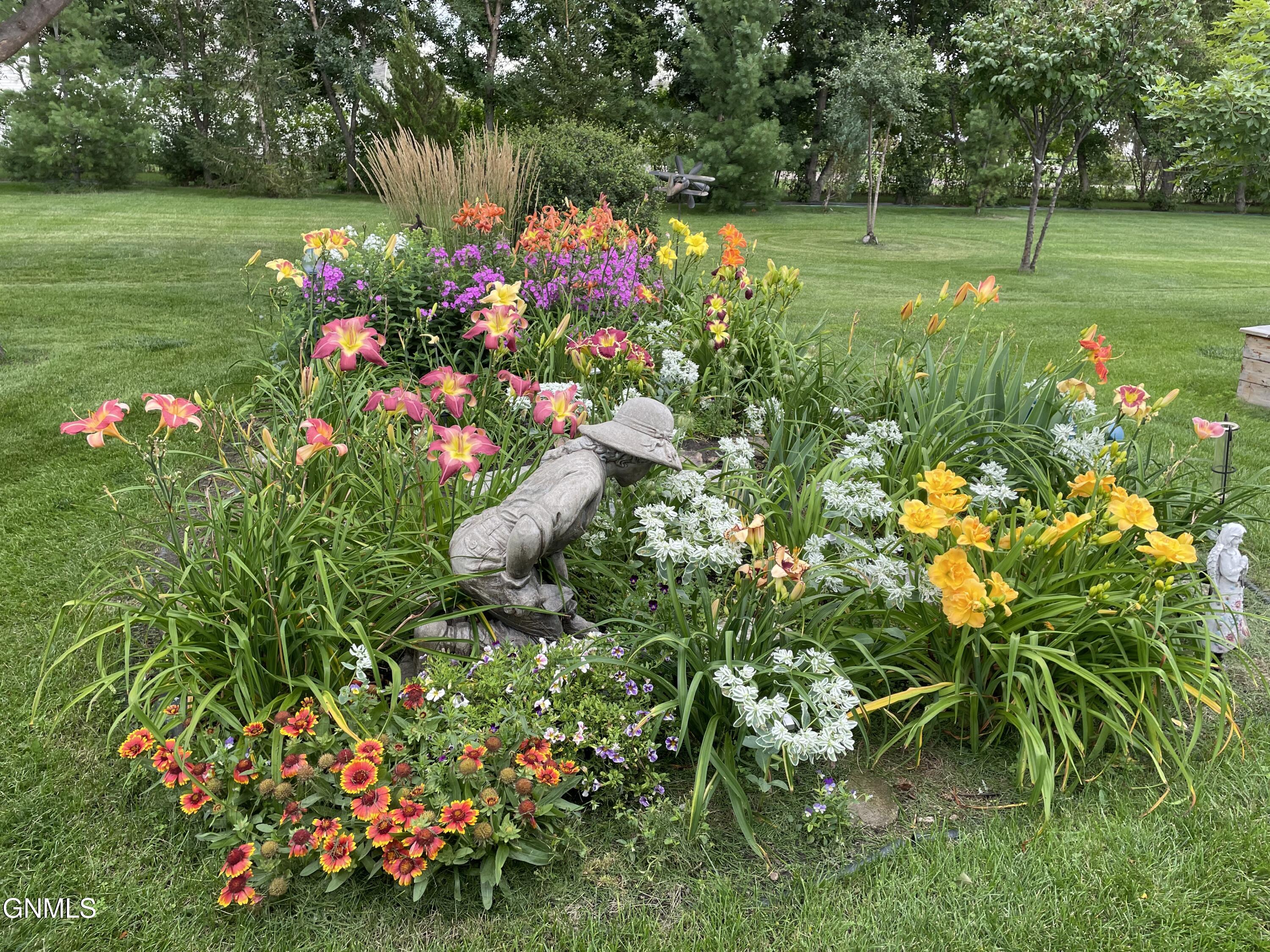 main property photo 78