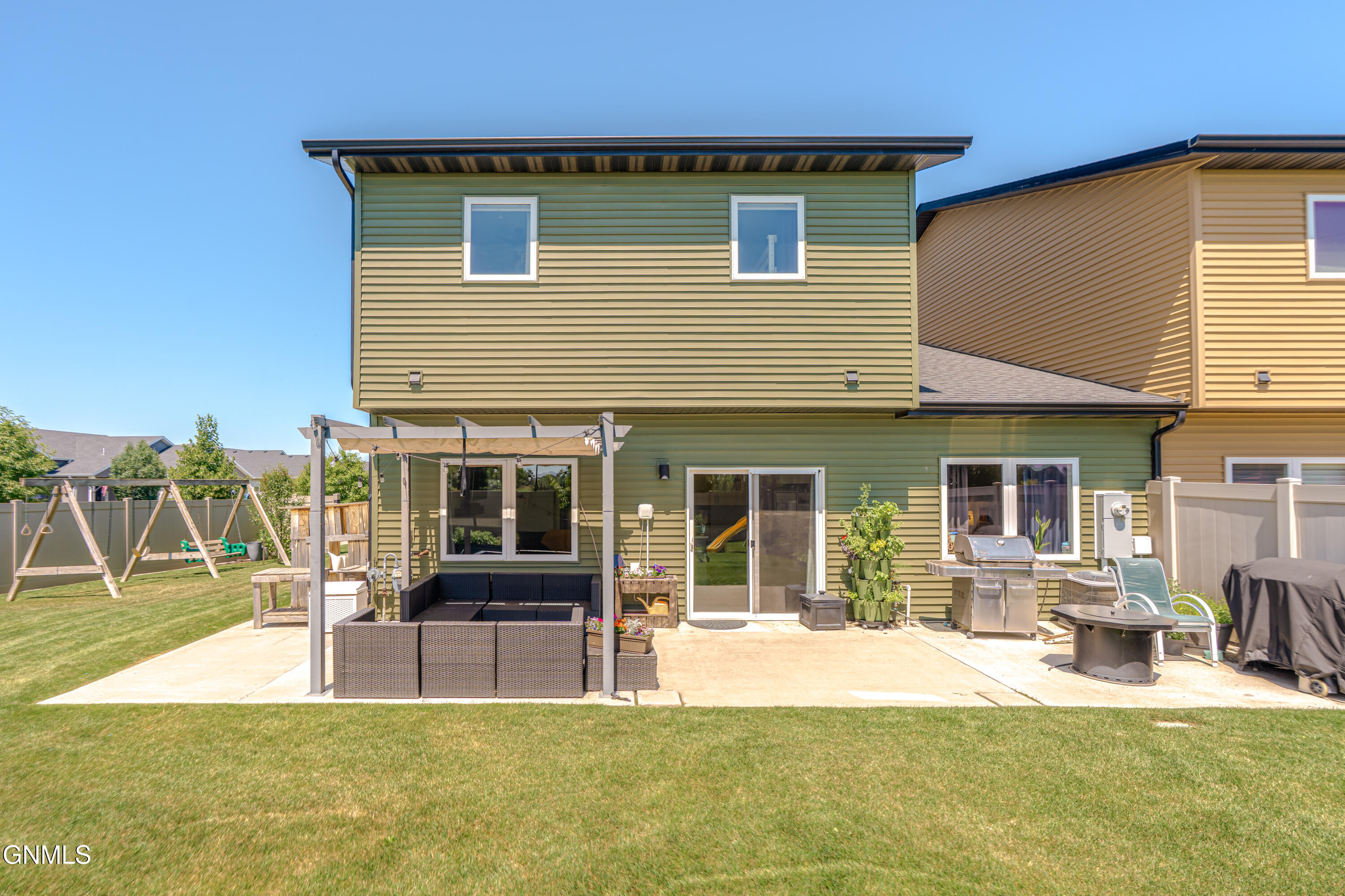 main property photo 51