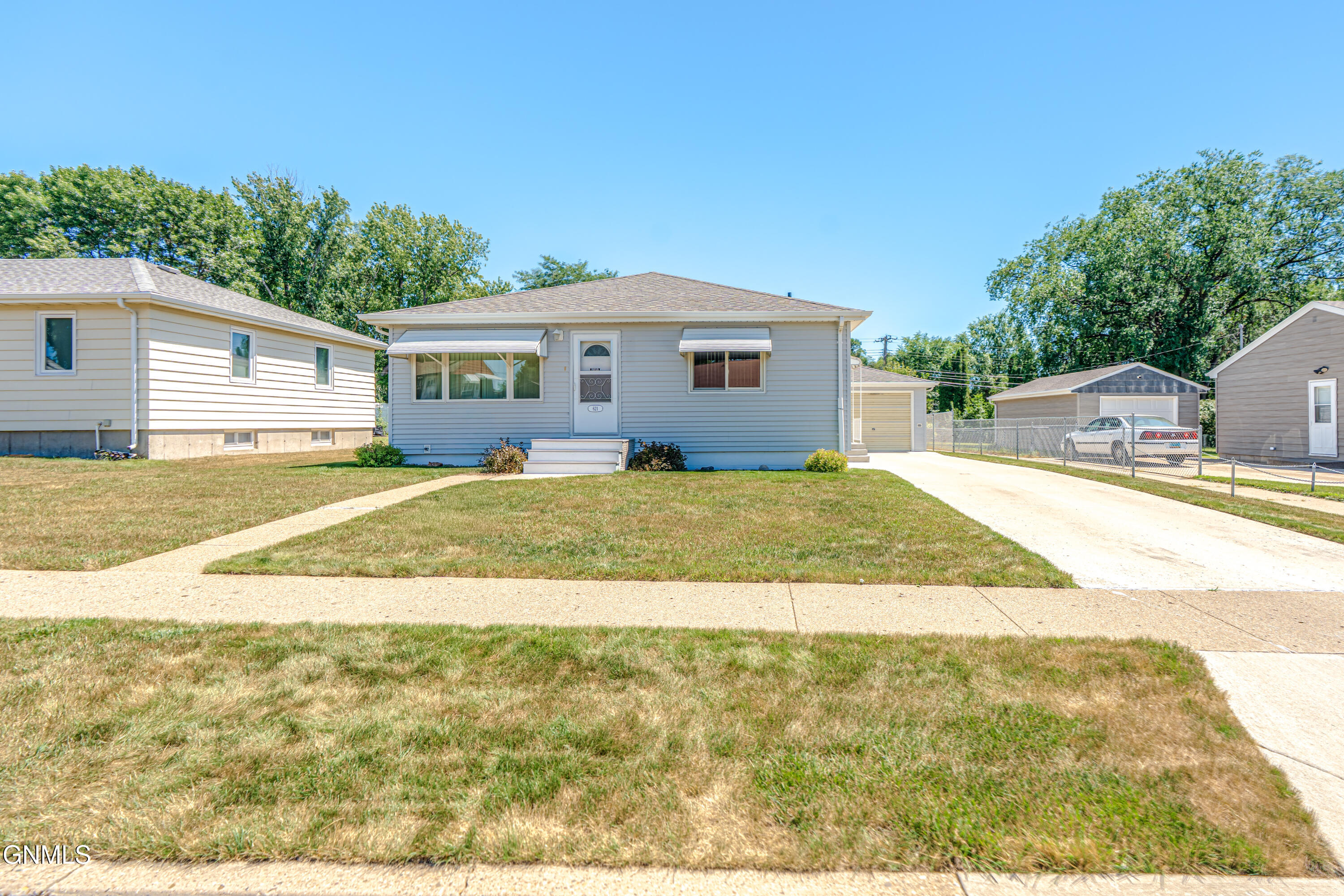 main property photo 54