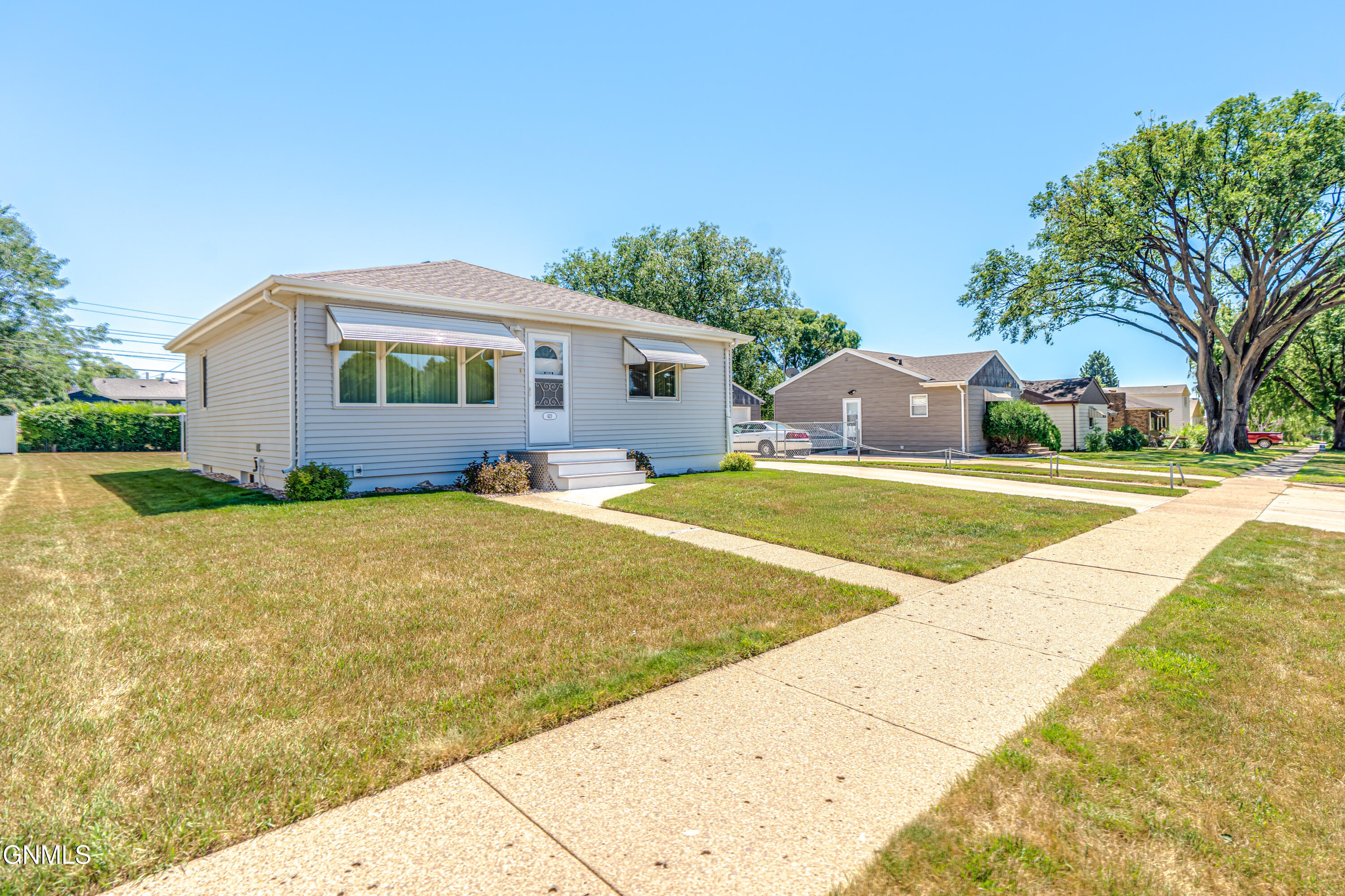 main property photo 56