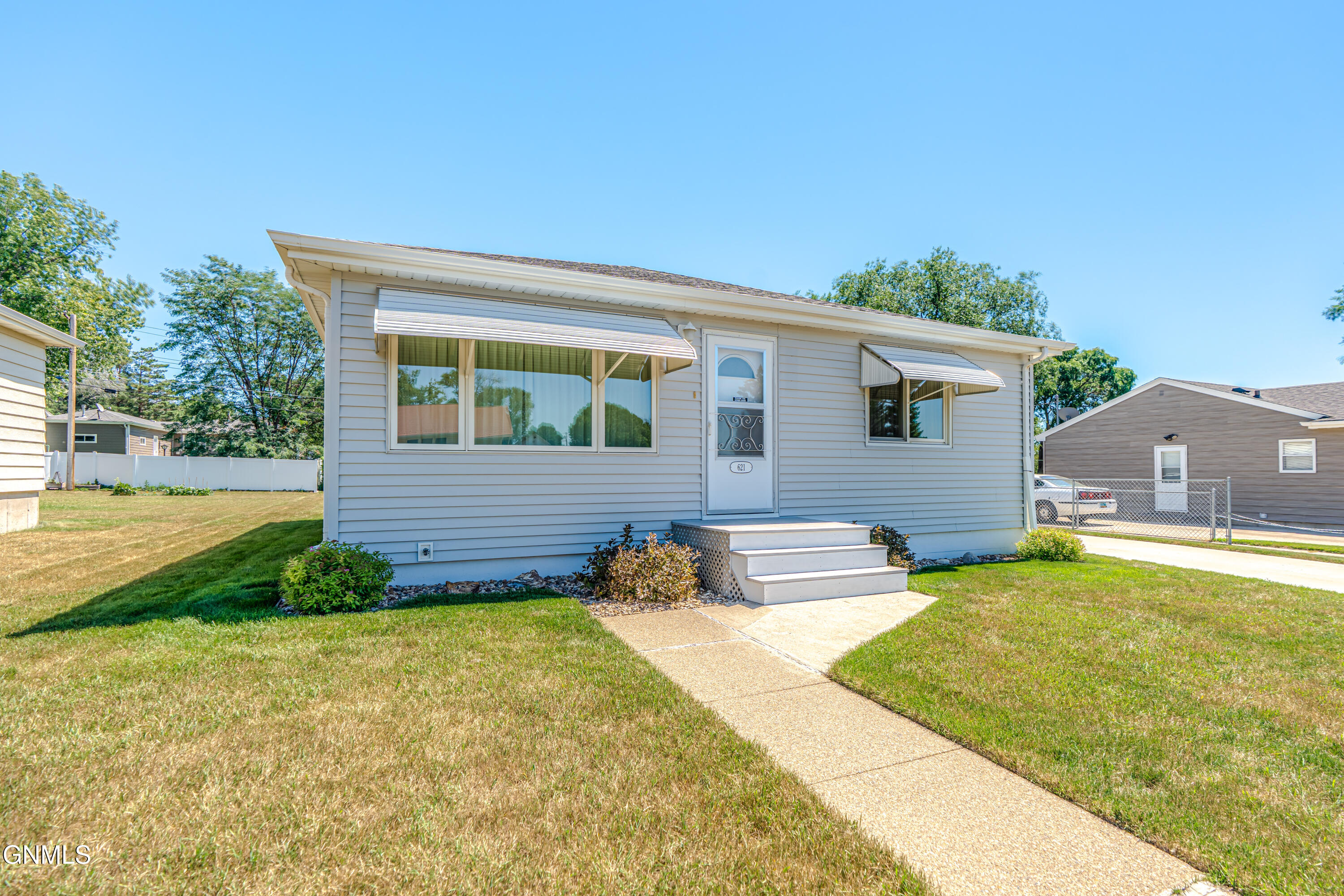main property photo 57