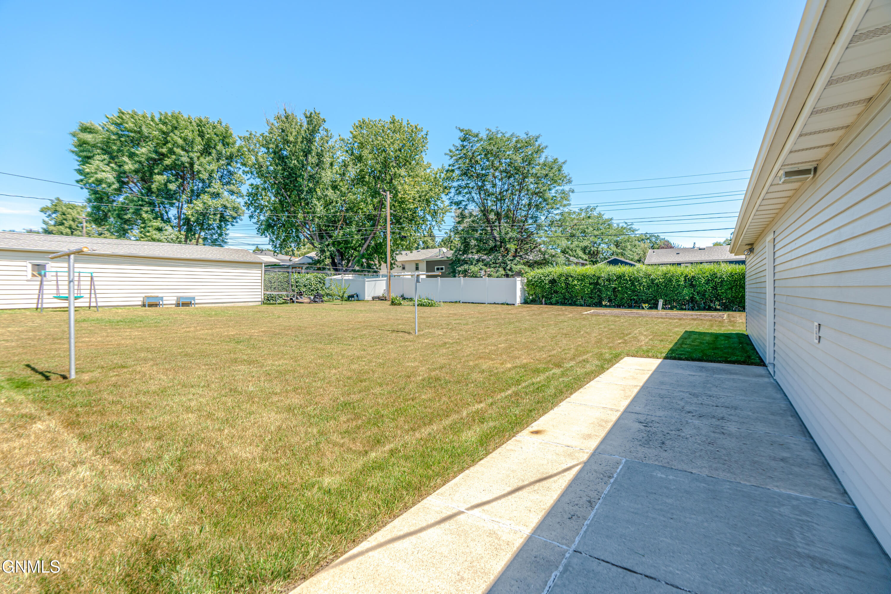 main property photo 61