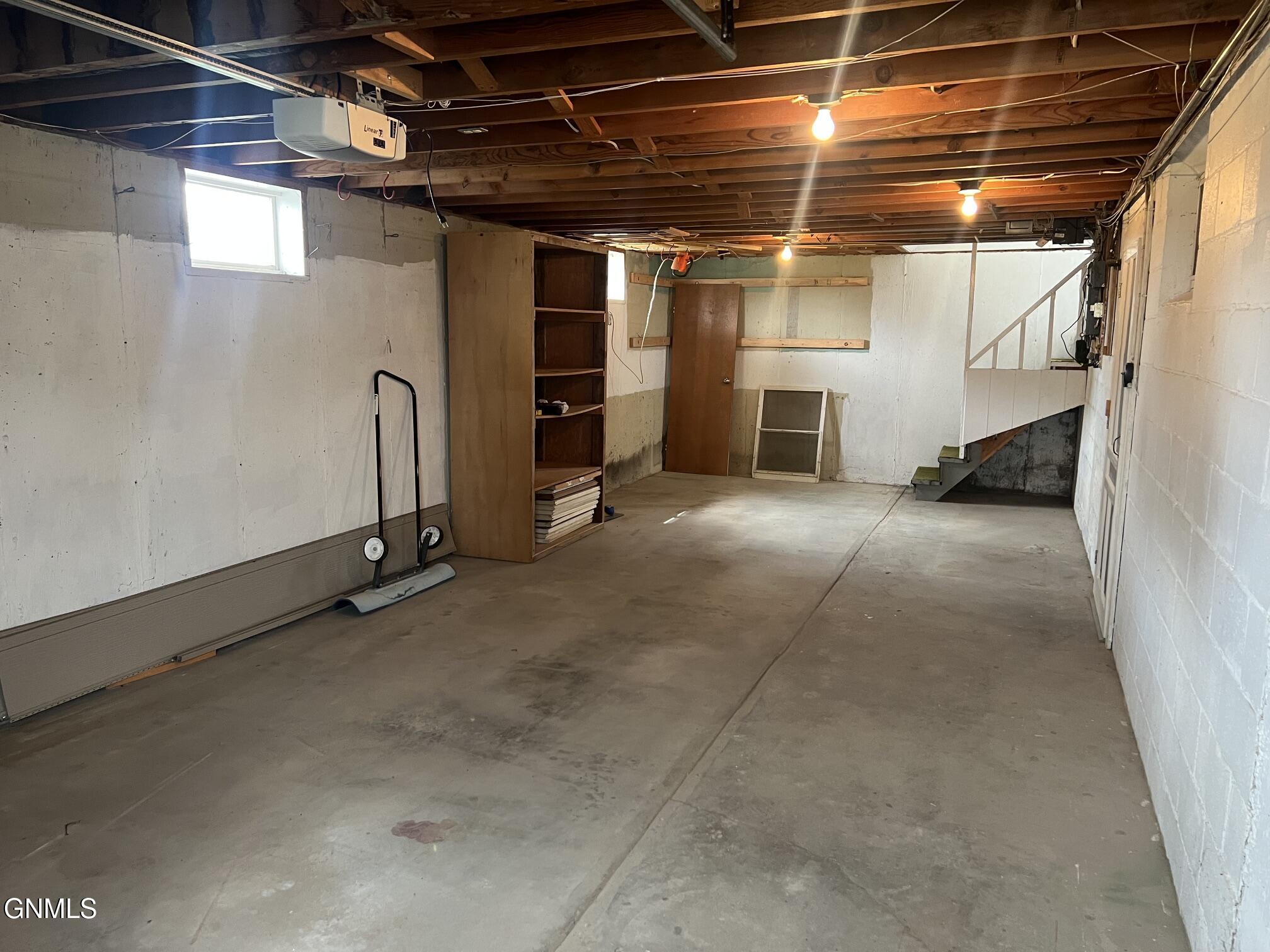 main property photo 59