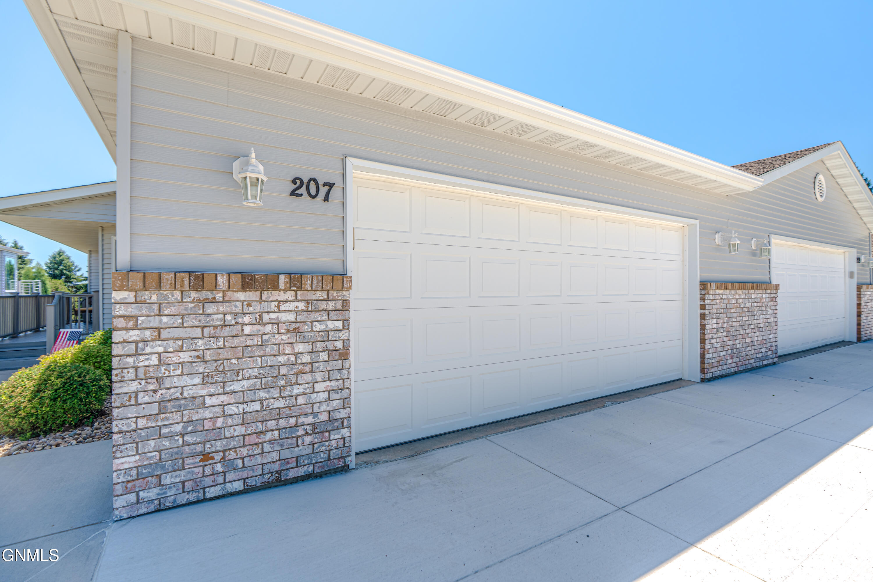 main property photo 62