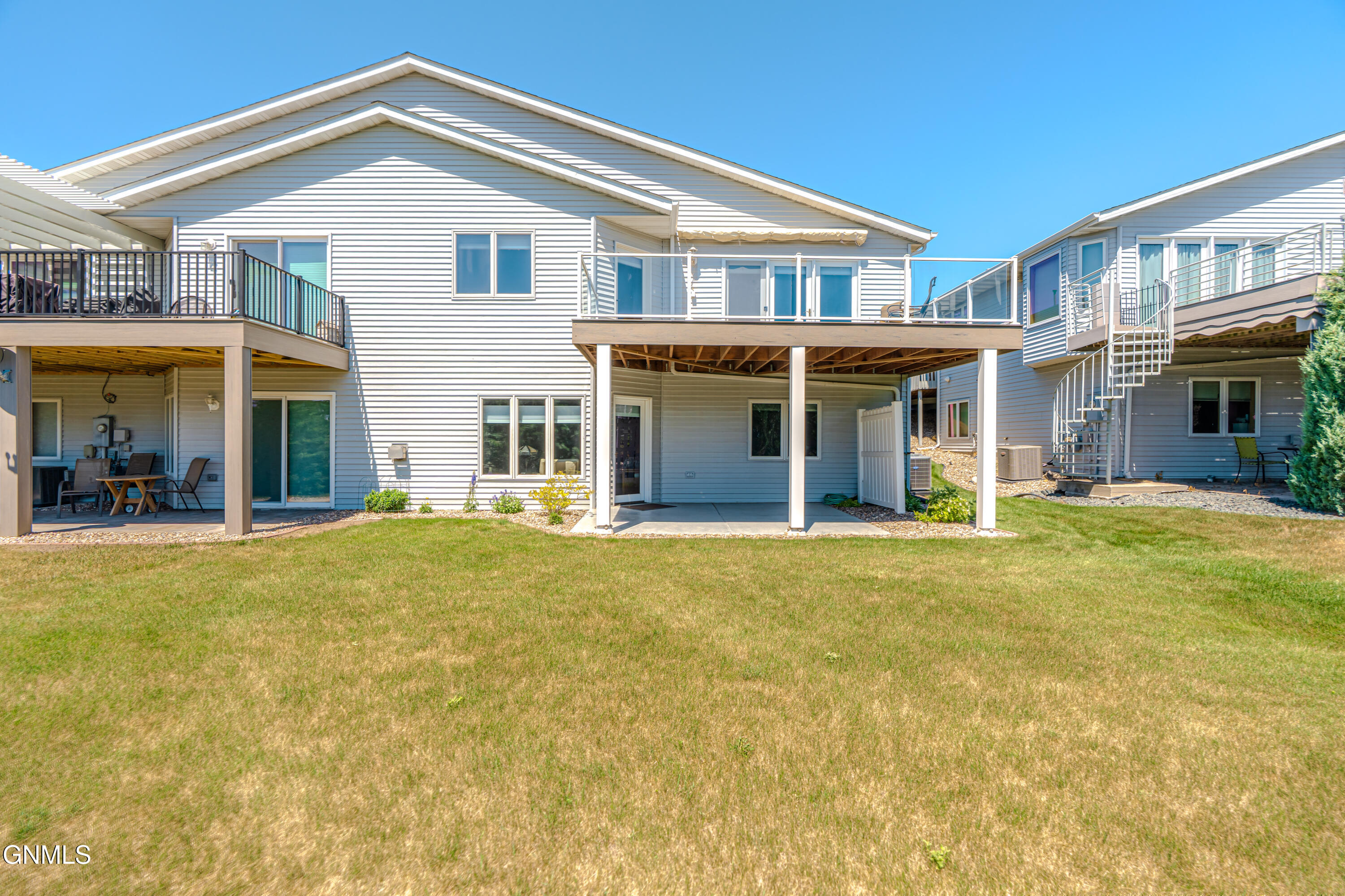 main property photo 70