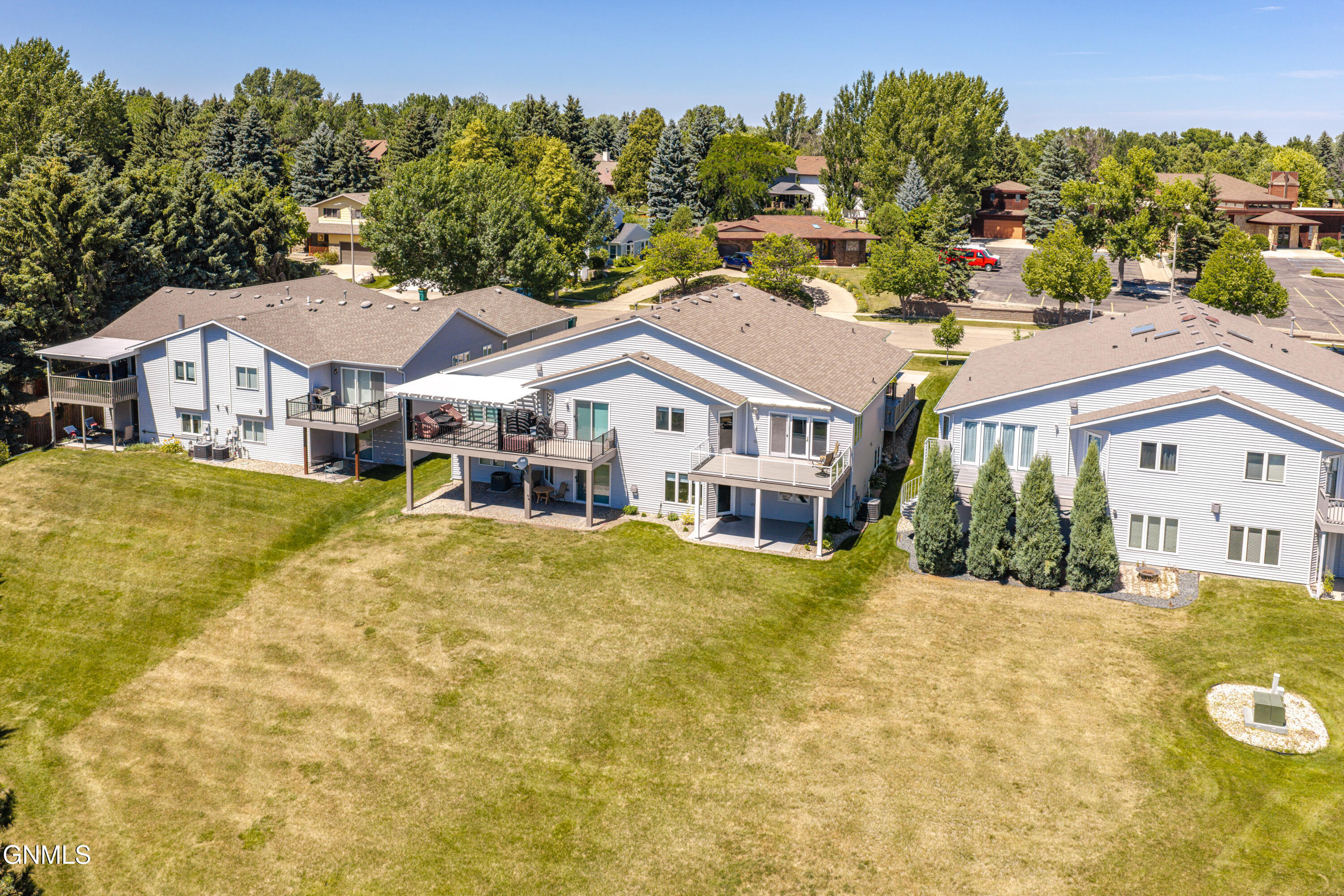 main property photo 75