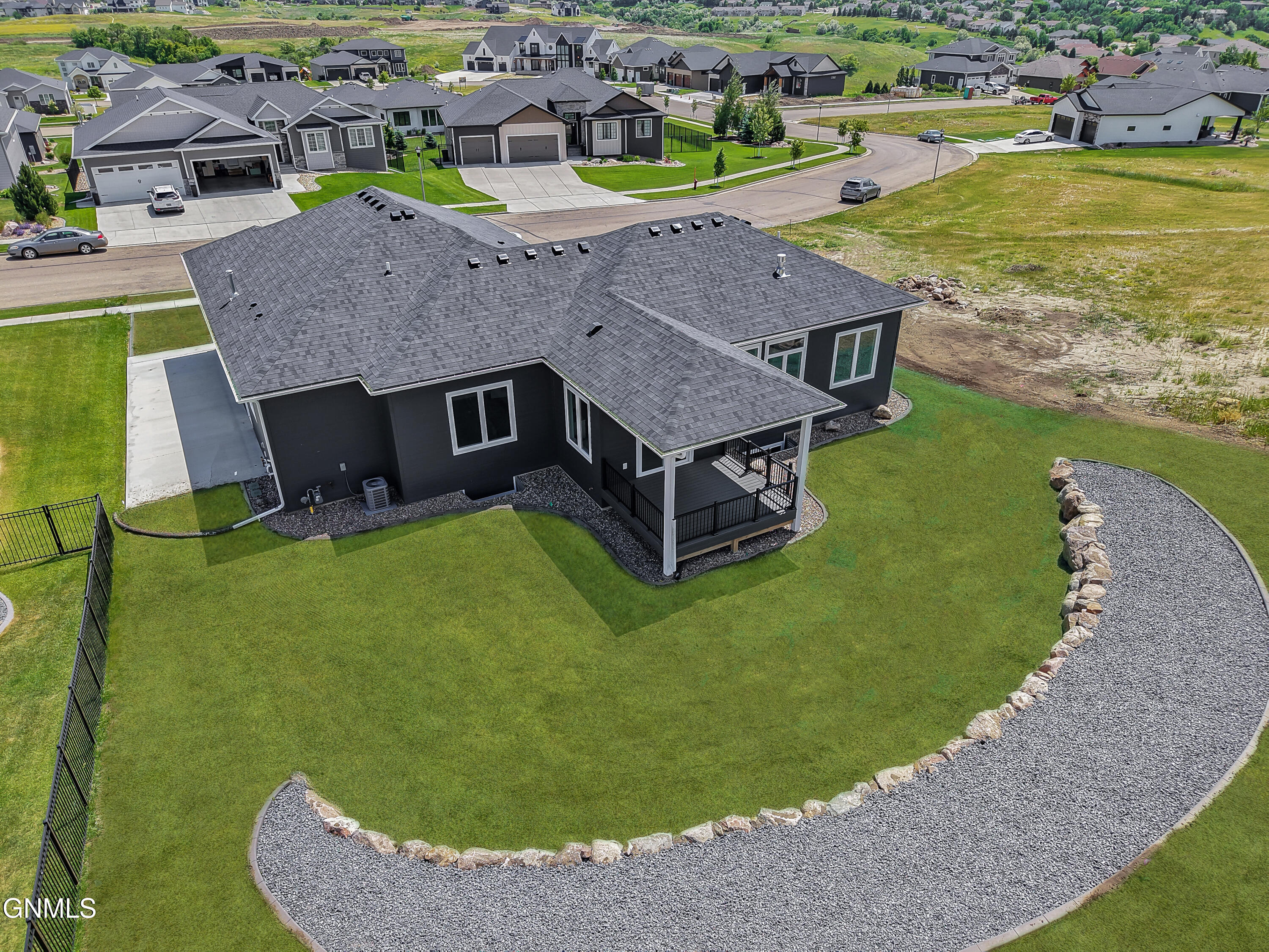 main property photo 48