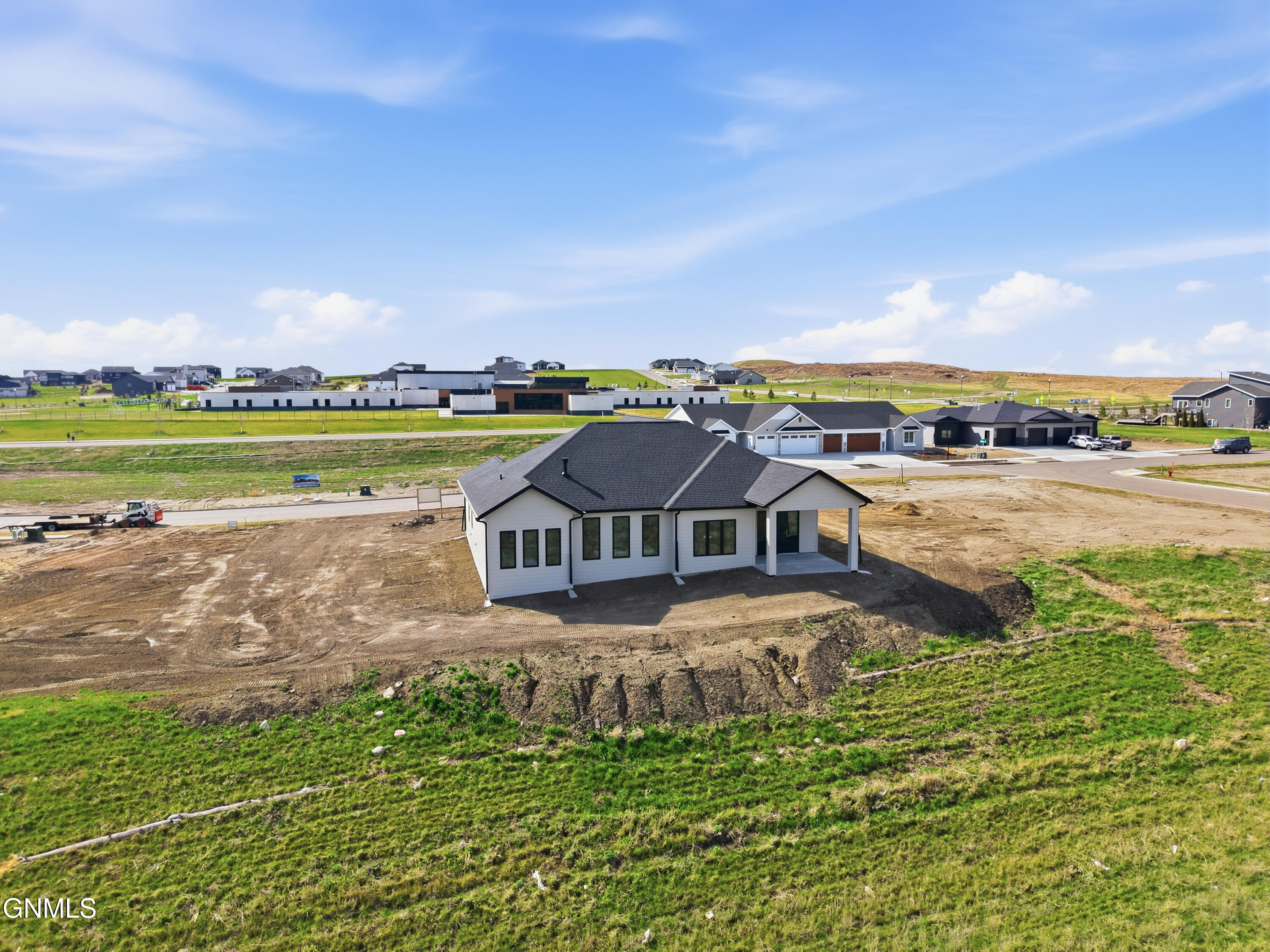 main property photo 49