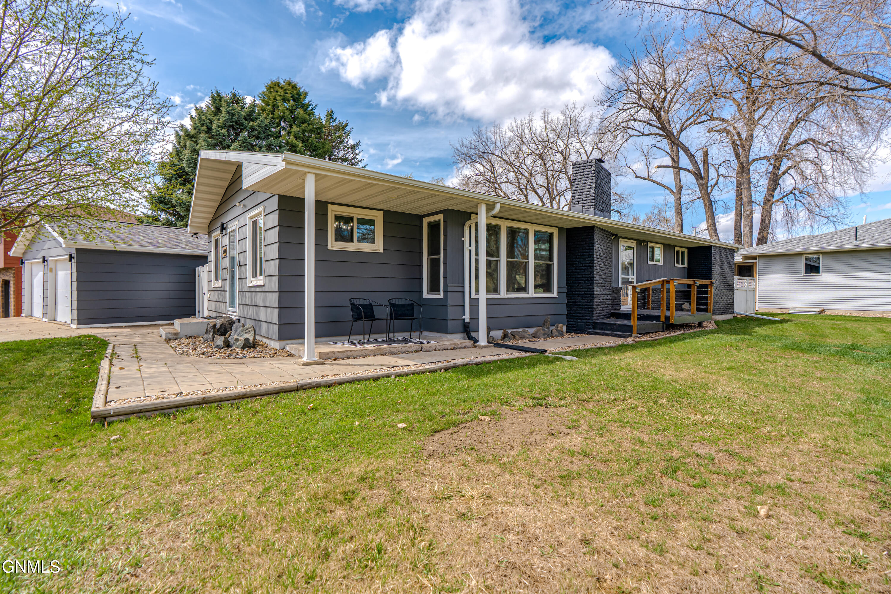 main property photo 75