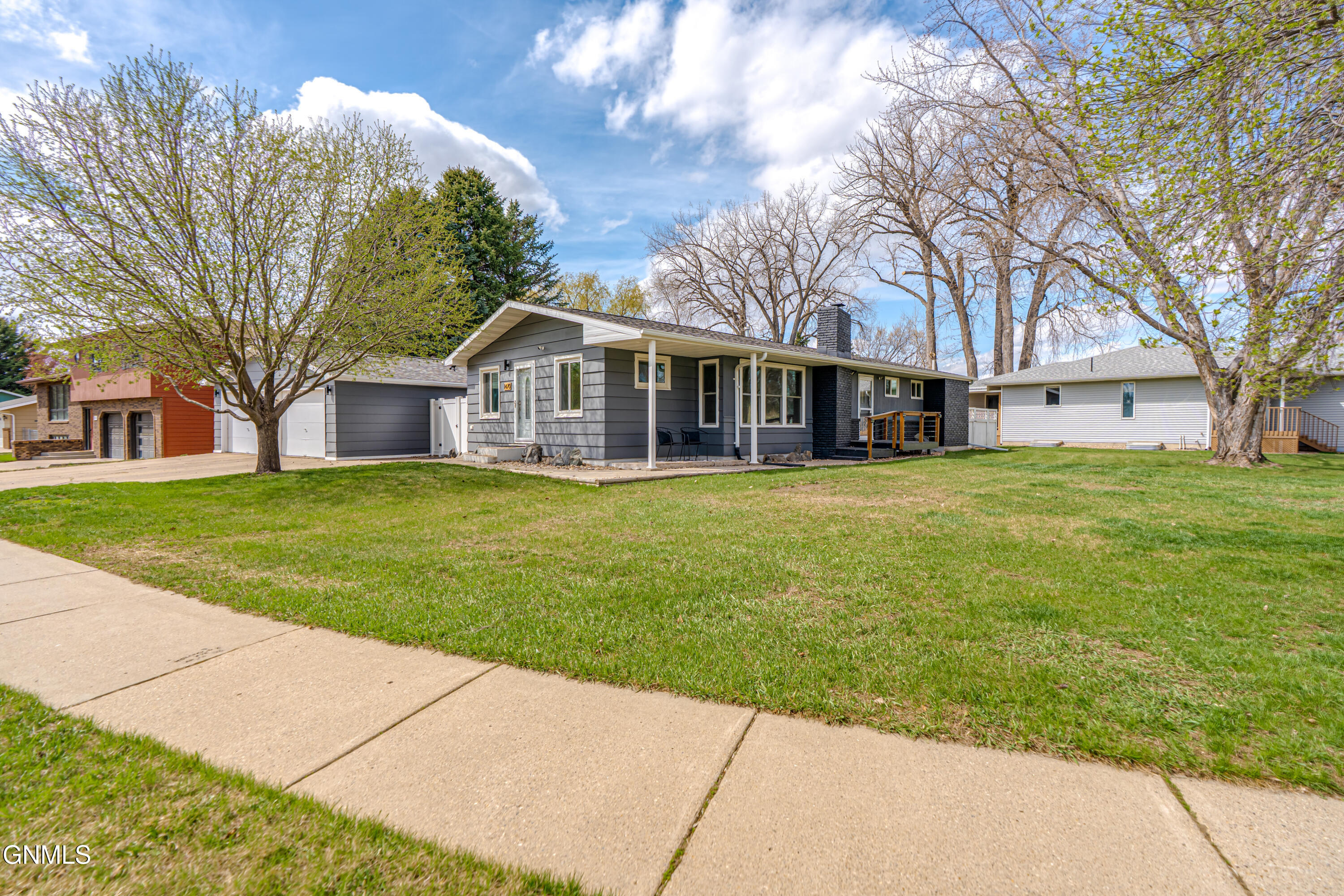 main property photo 81