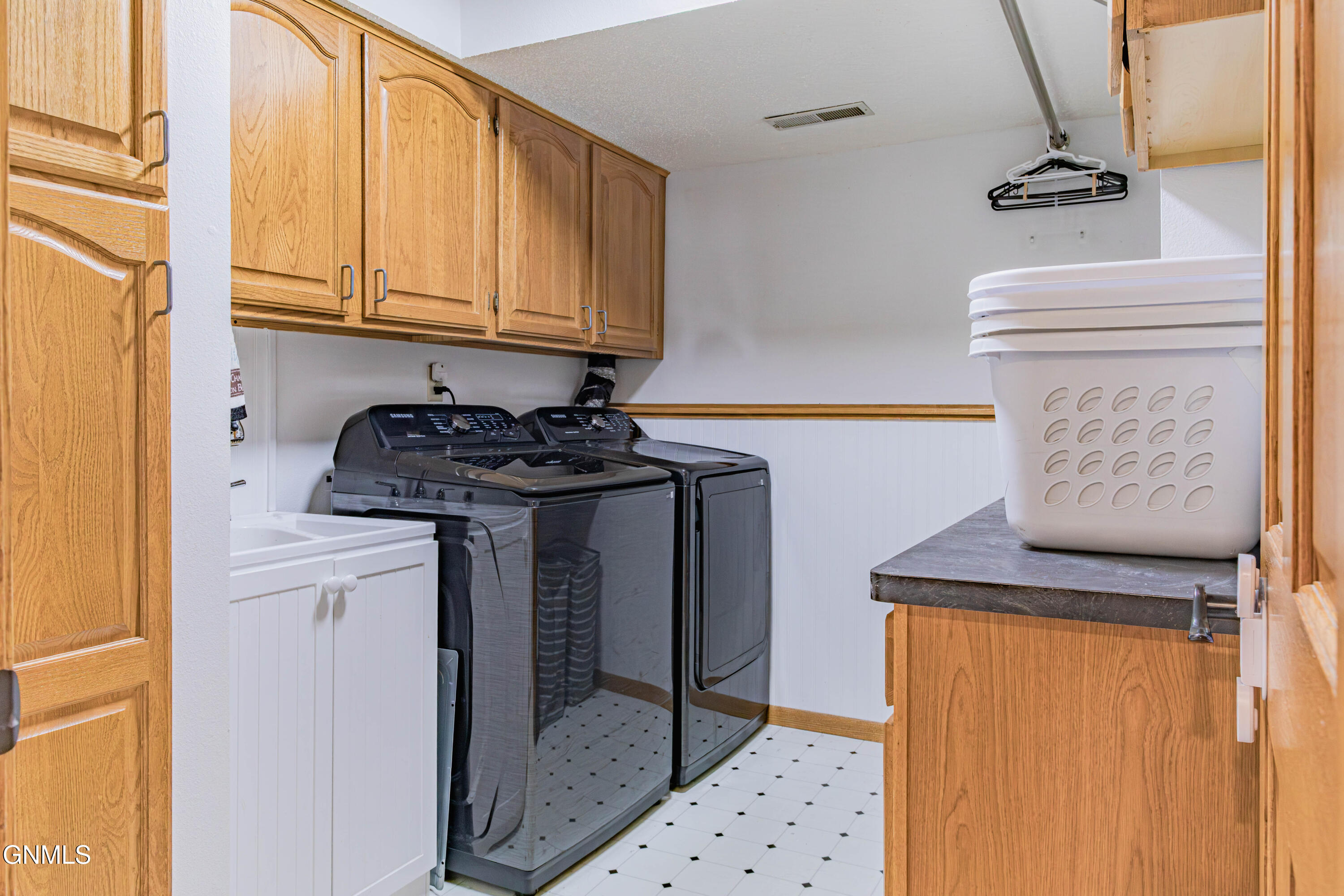 main property photo 70
