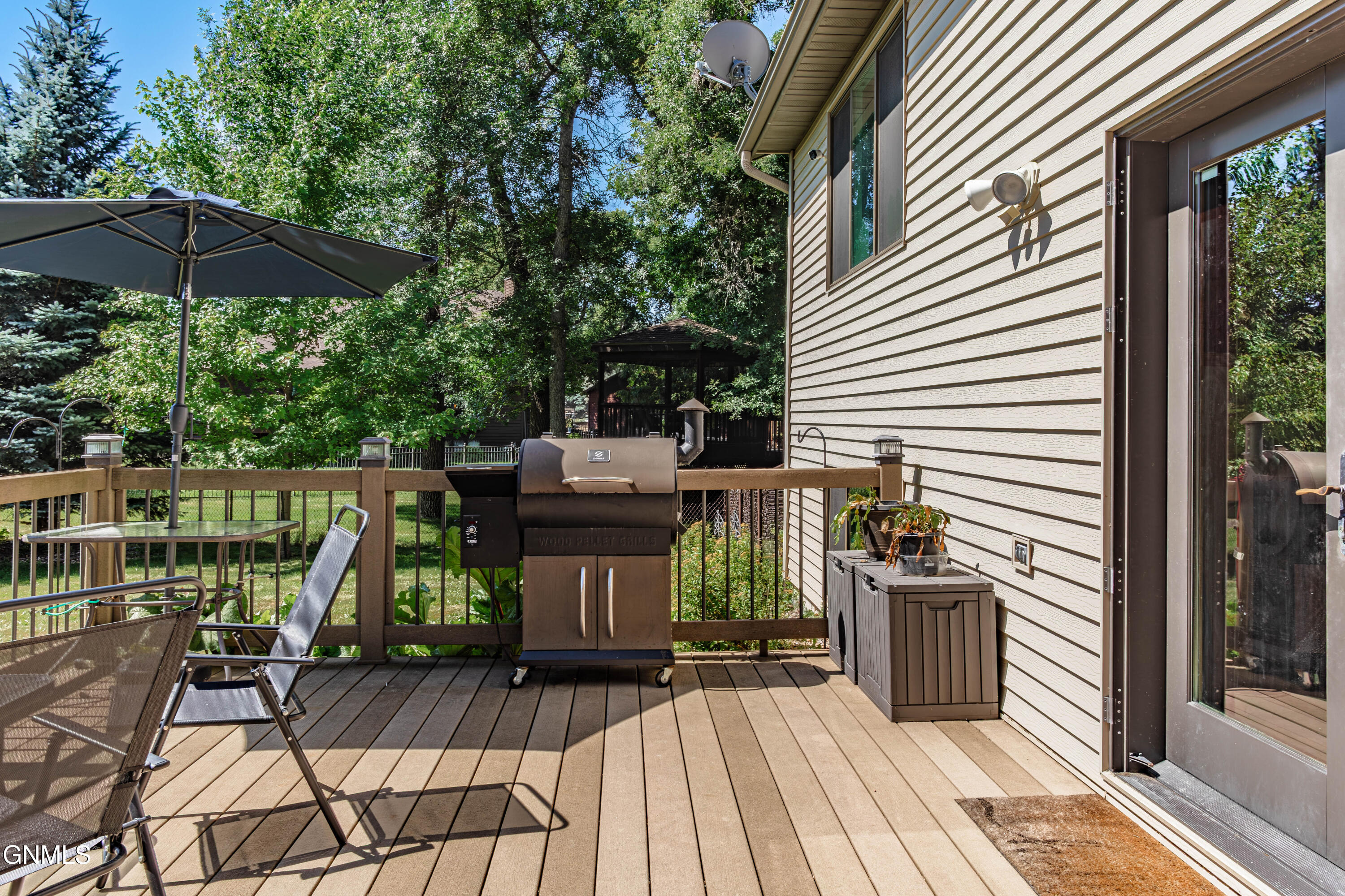 main property photo 89