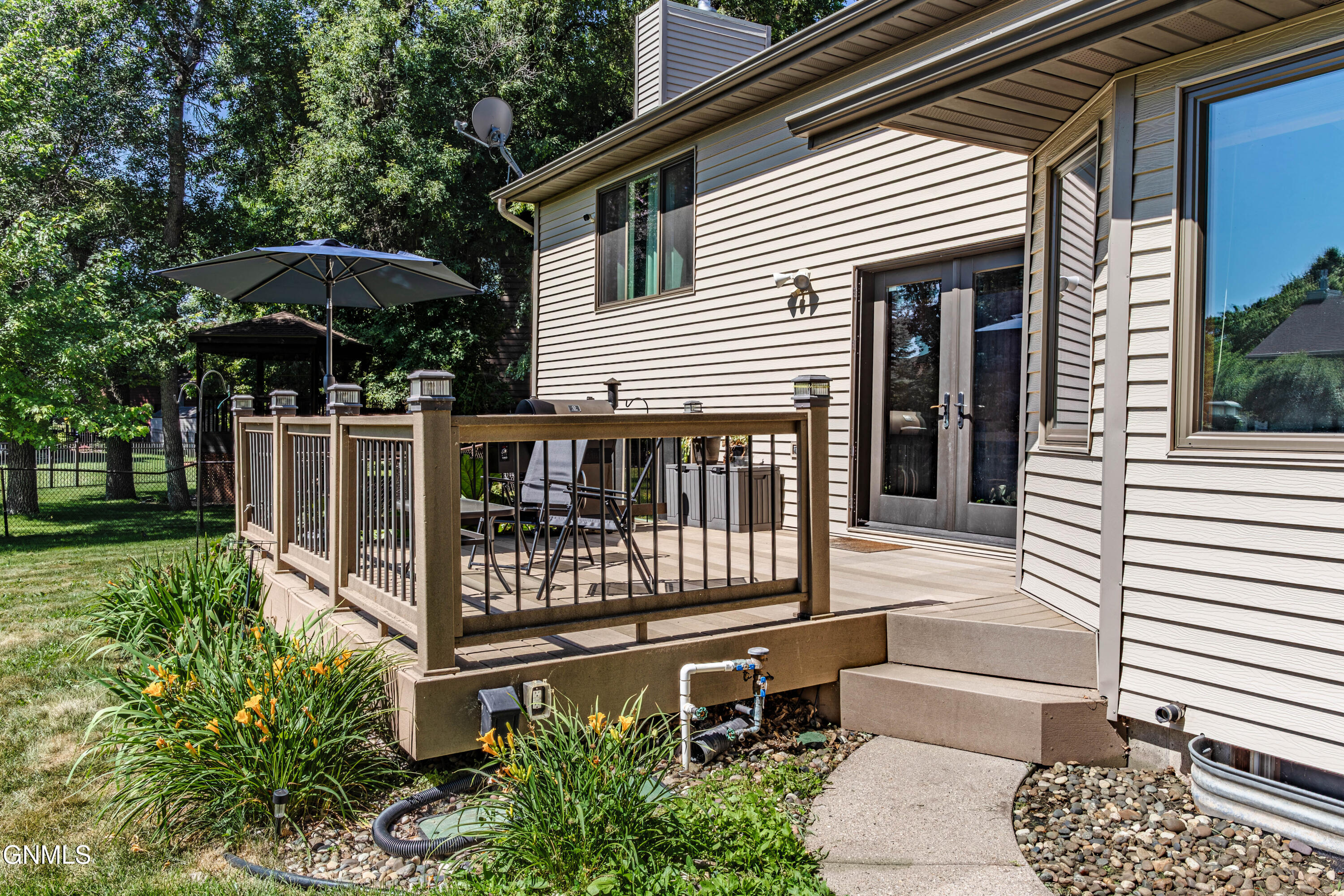 main property photo 96