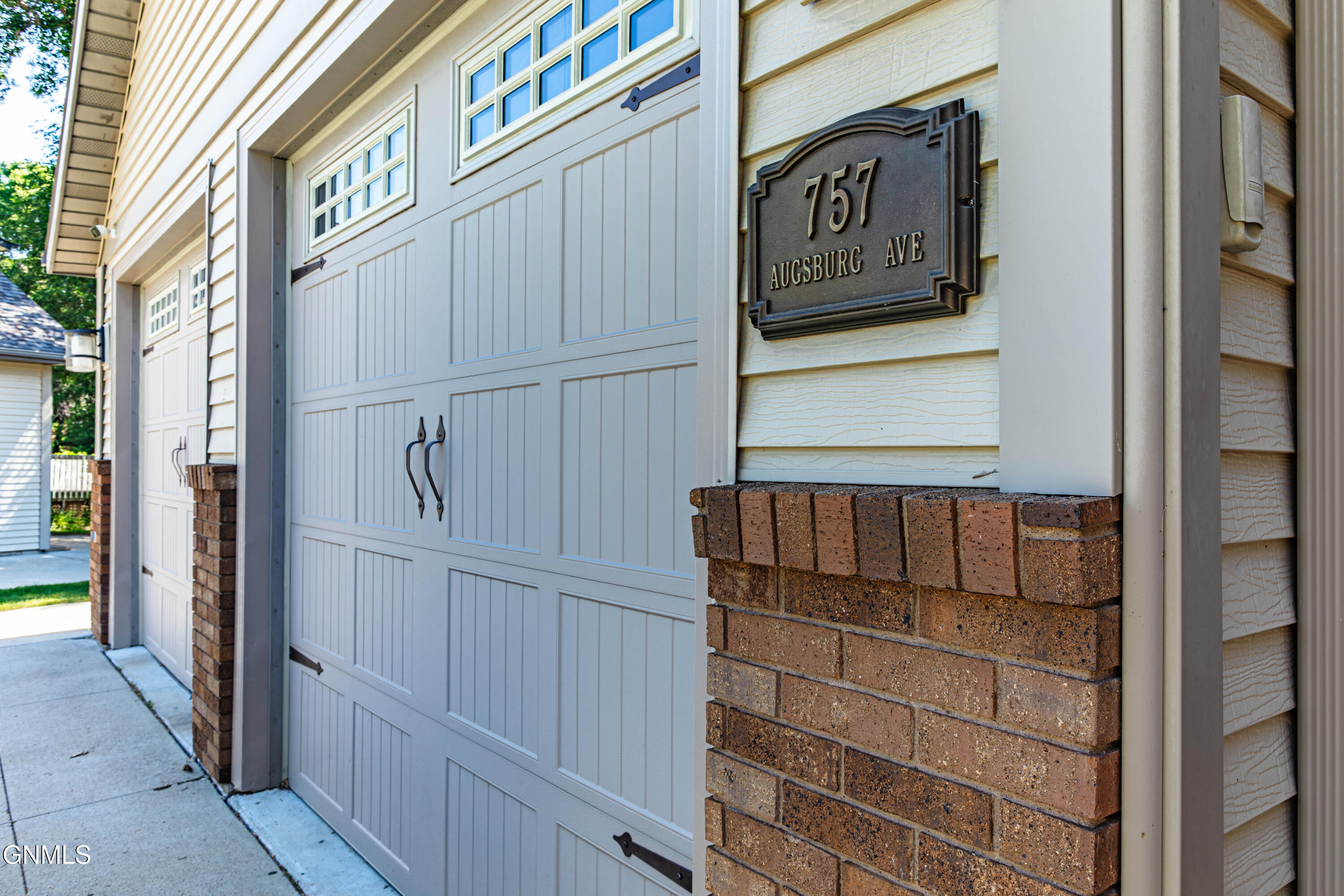 main property photo 99