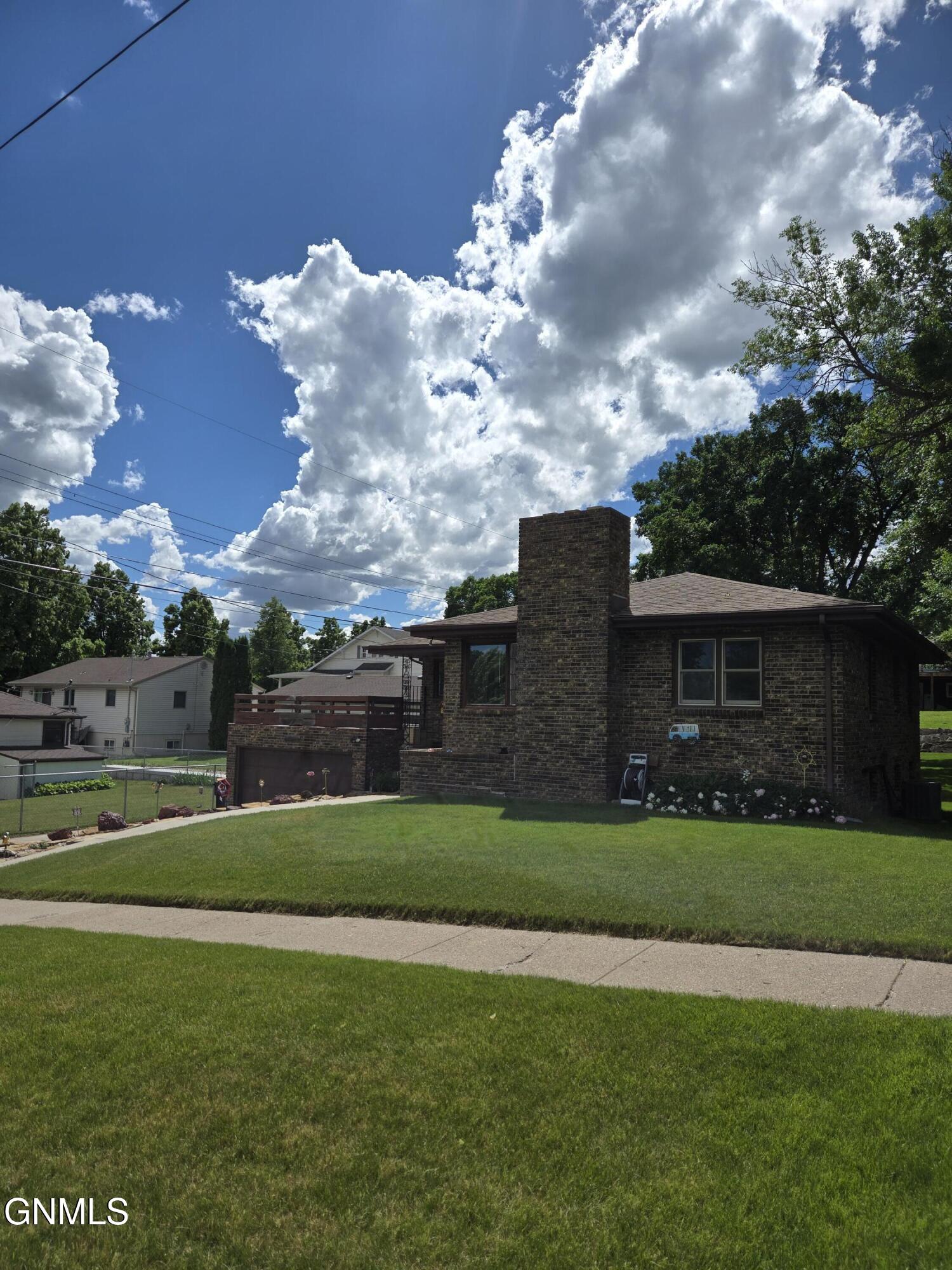 main property photo 4