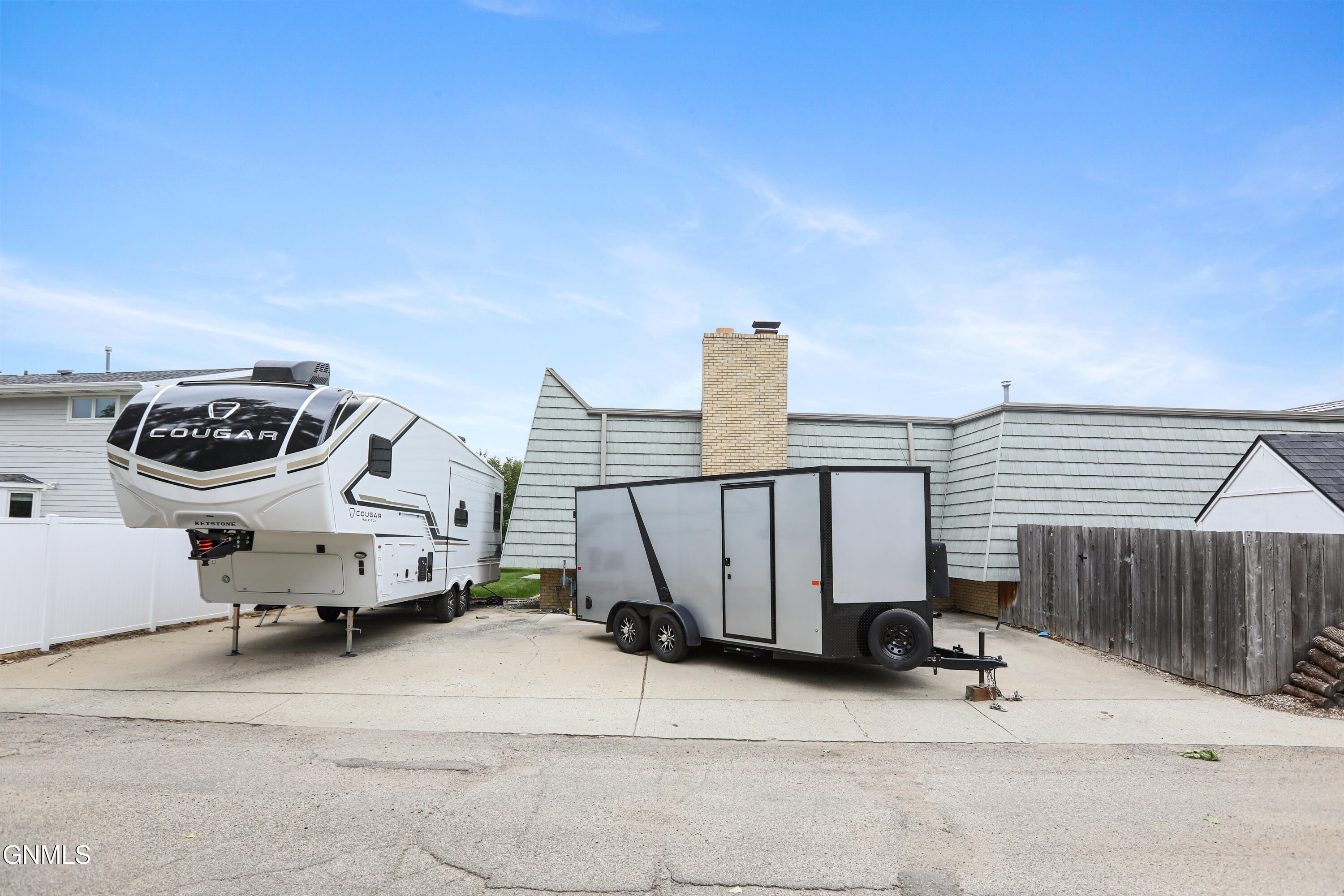 main property photo 59