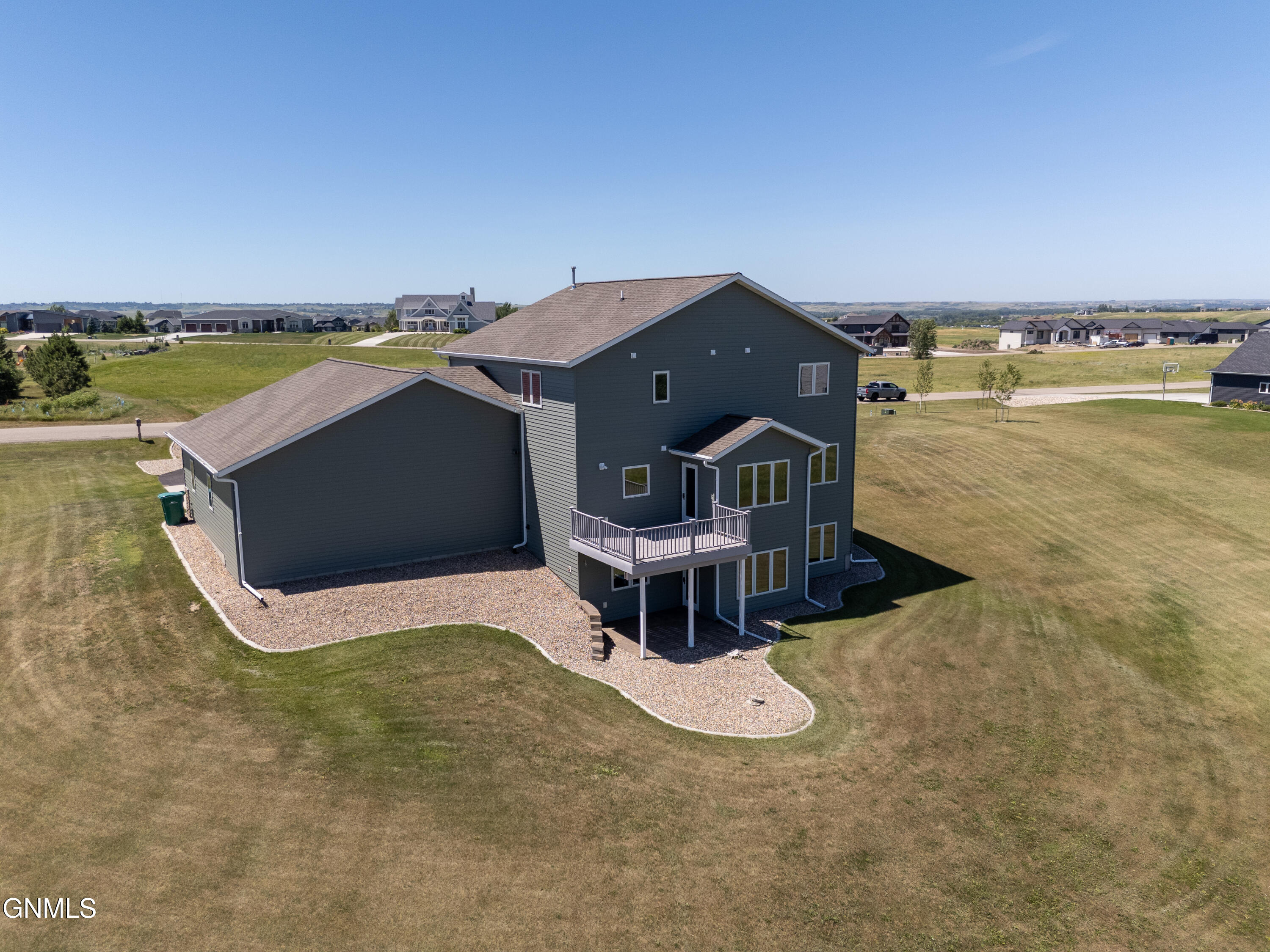 main property photo 44
