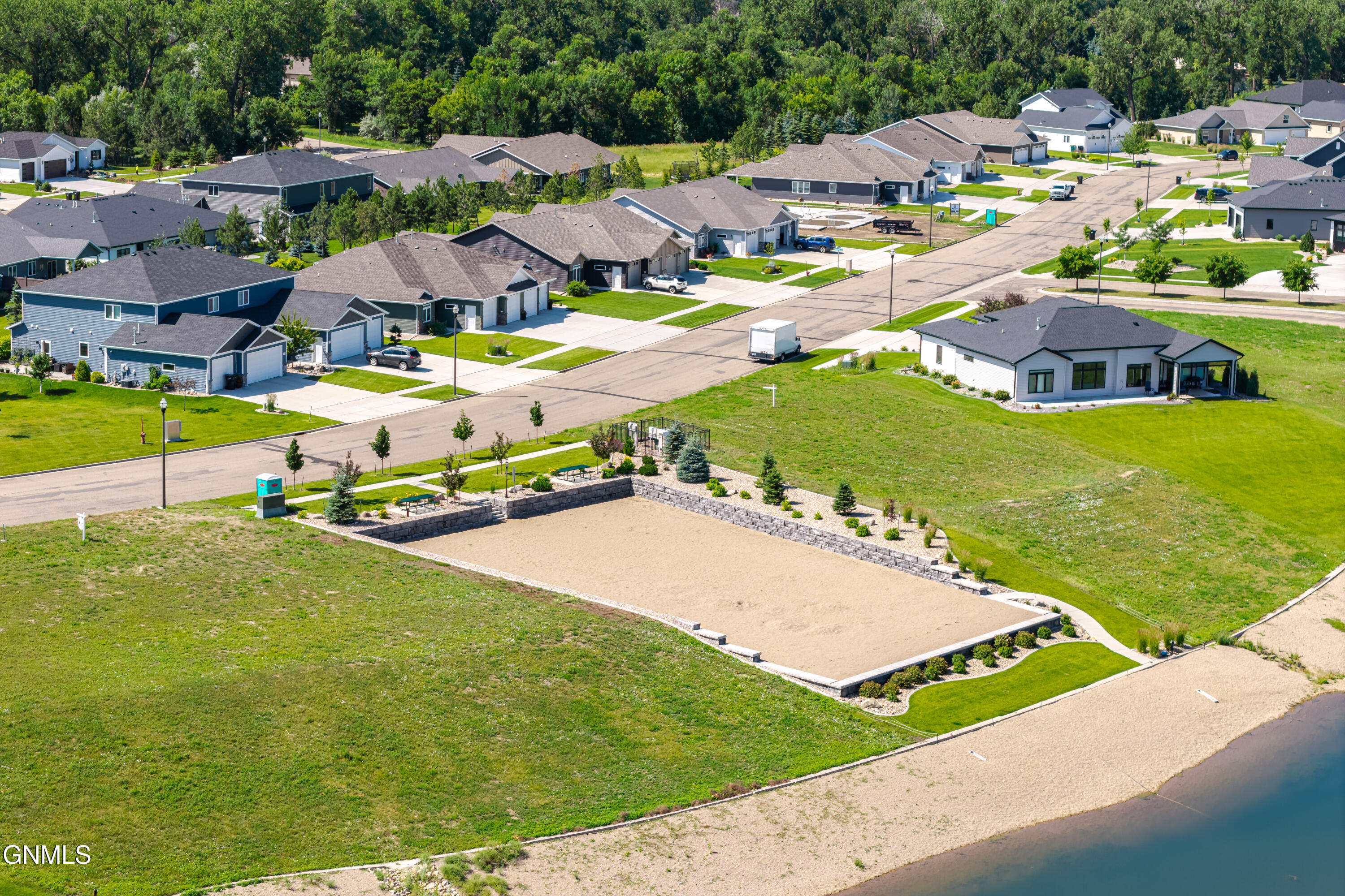 main property photo 83