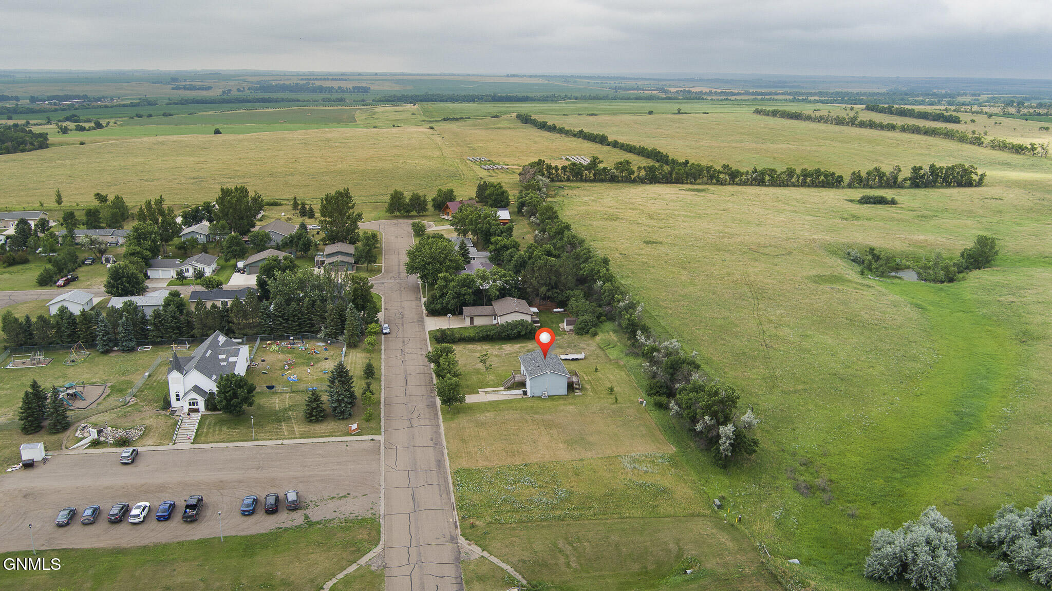 main property photo 33