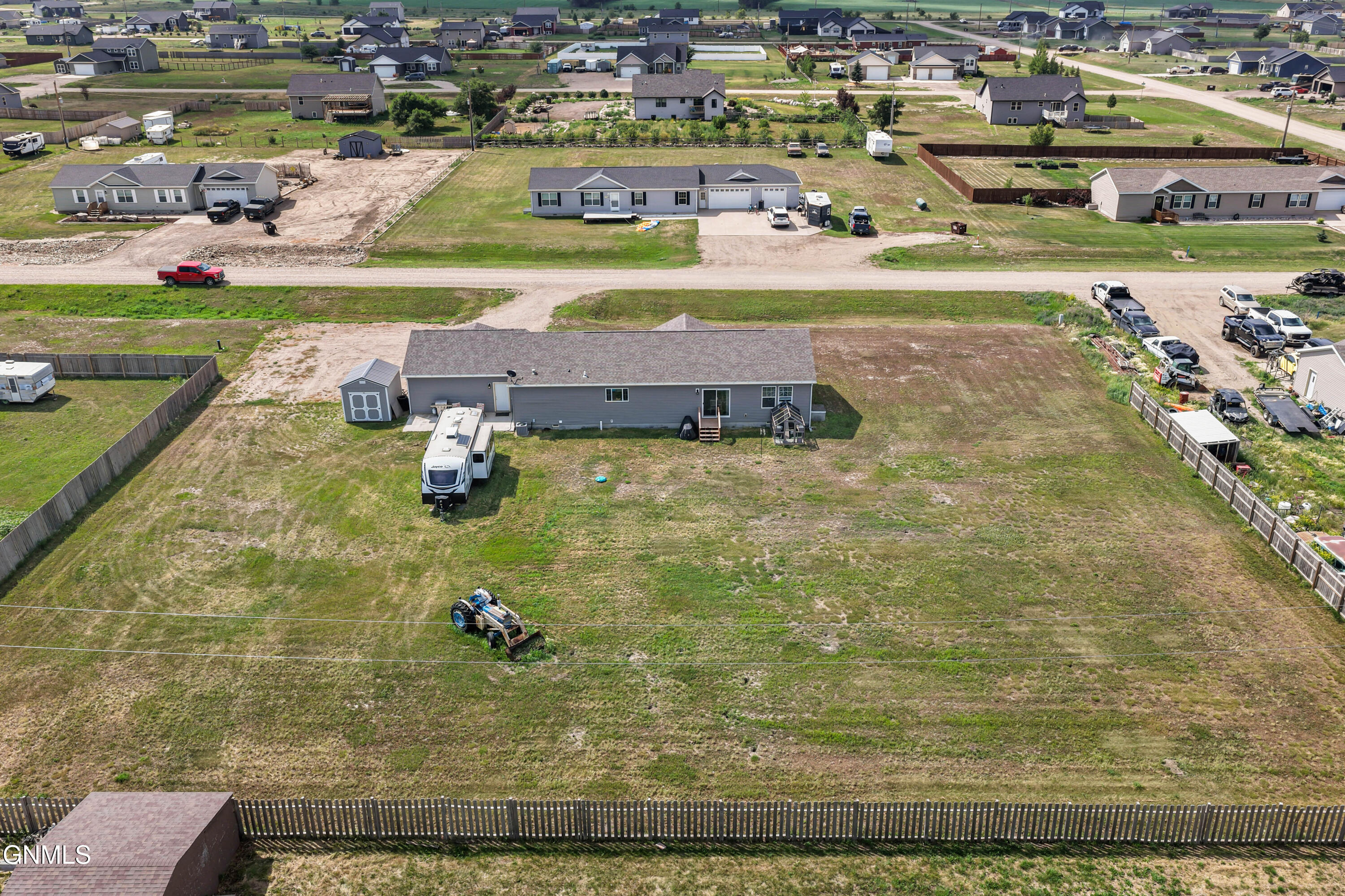 main property photo 25