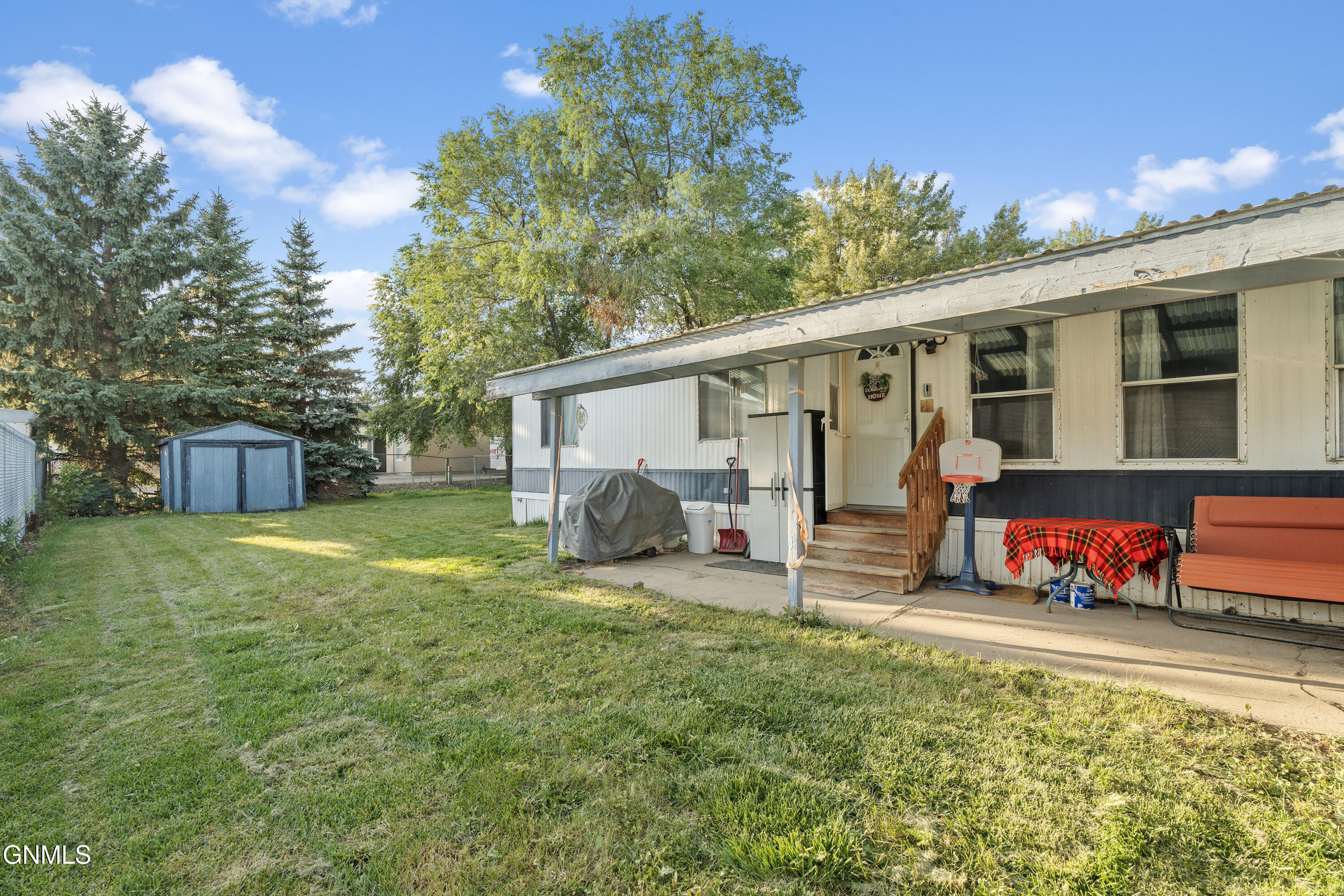 main property photo 15