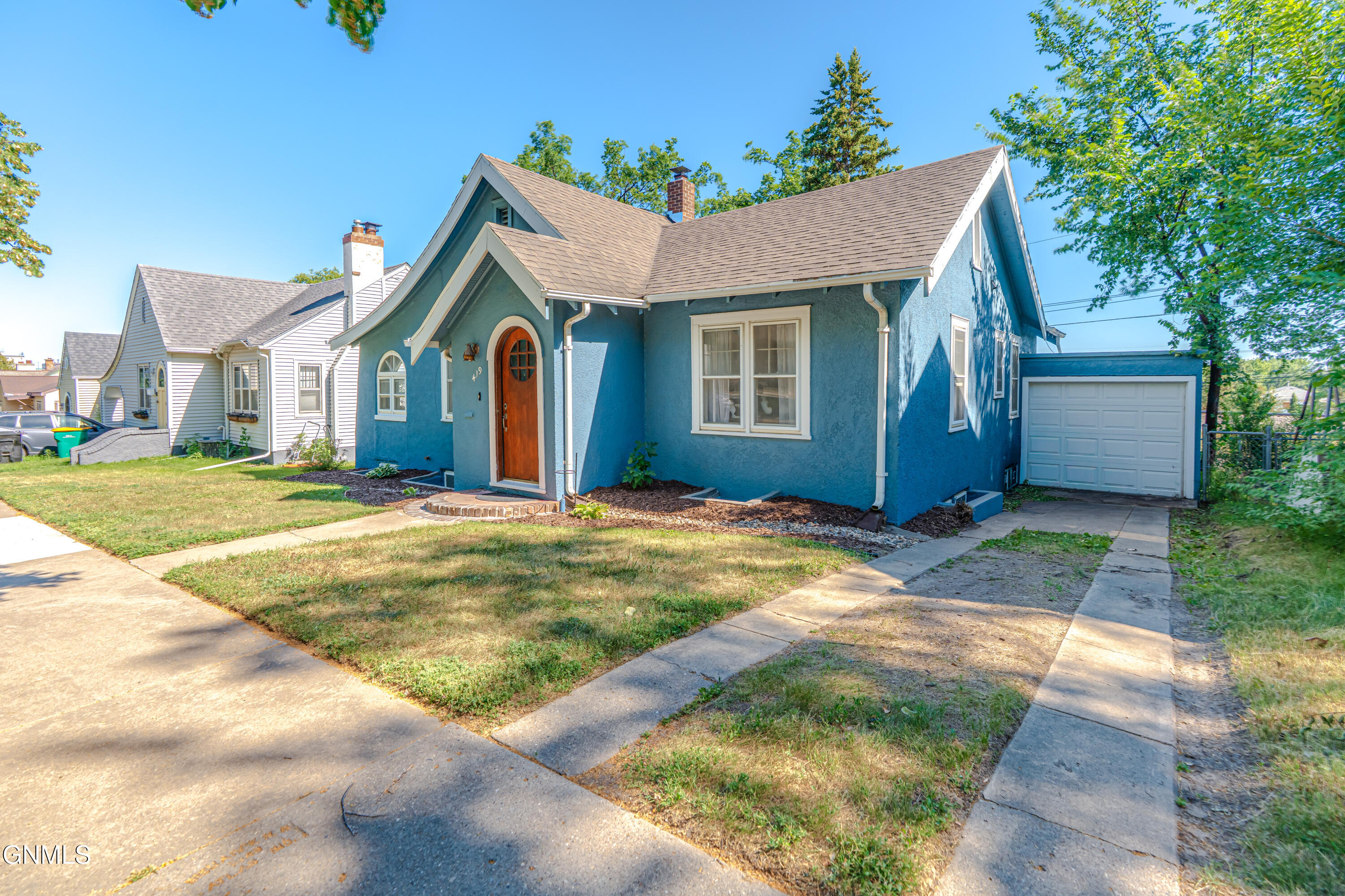 main property photo 46