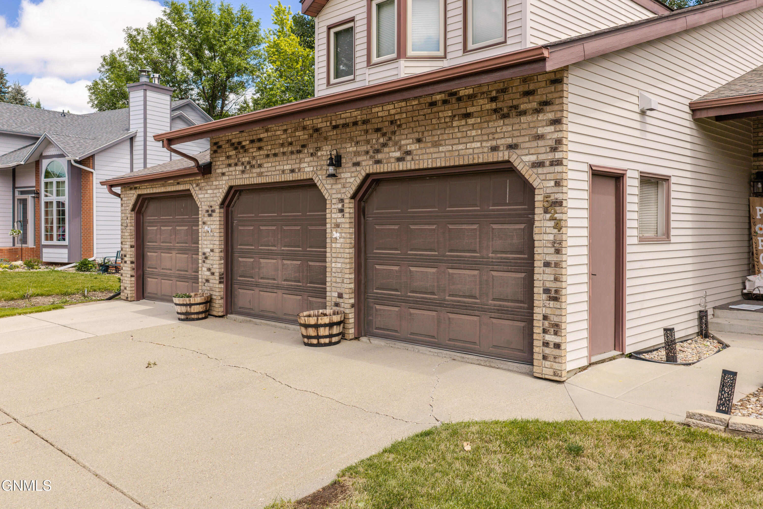 main property photo 61
