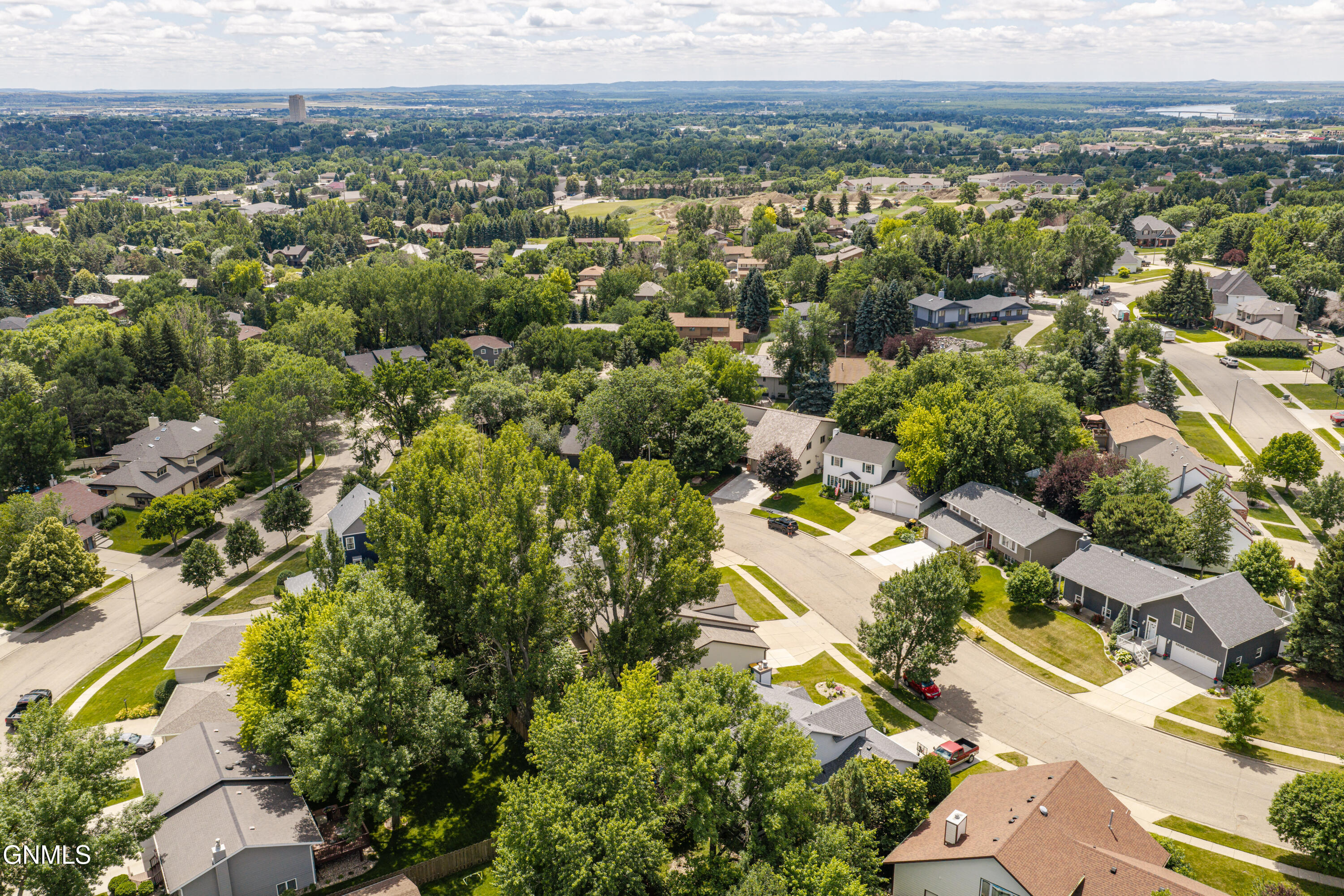 main property photo 76