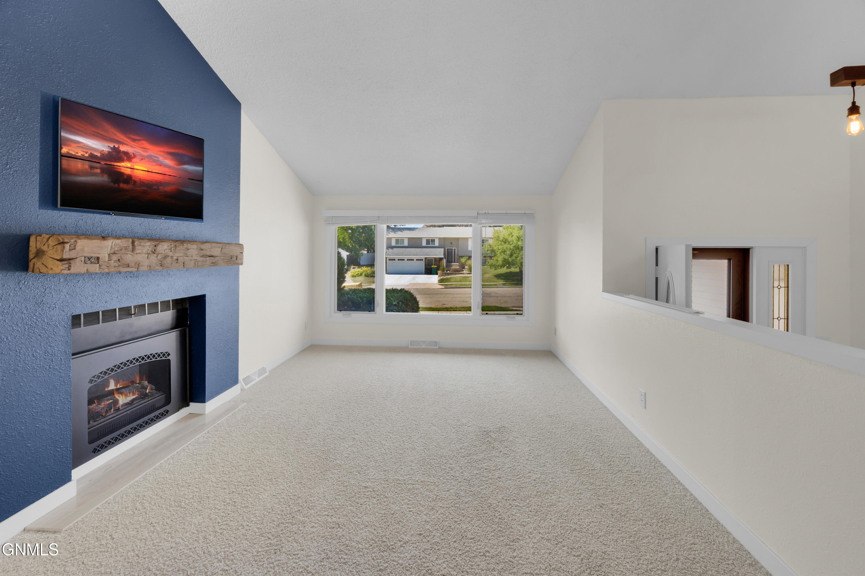 main property photo 77