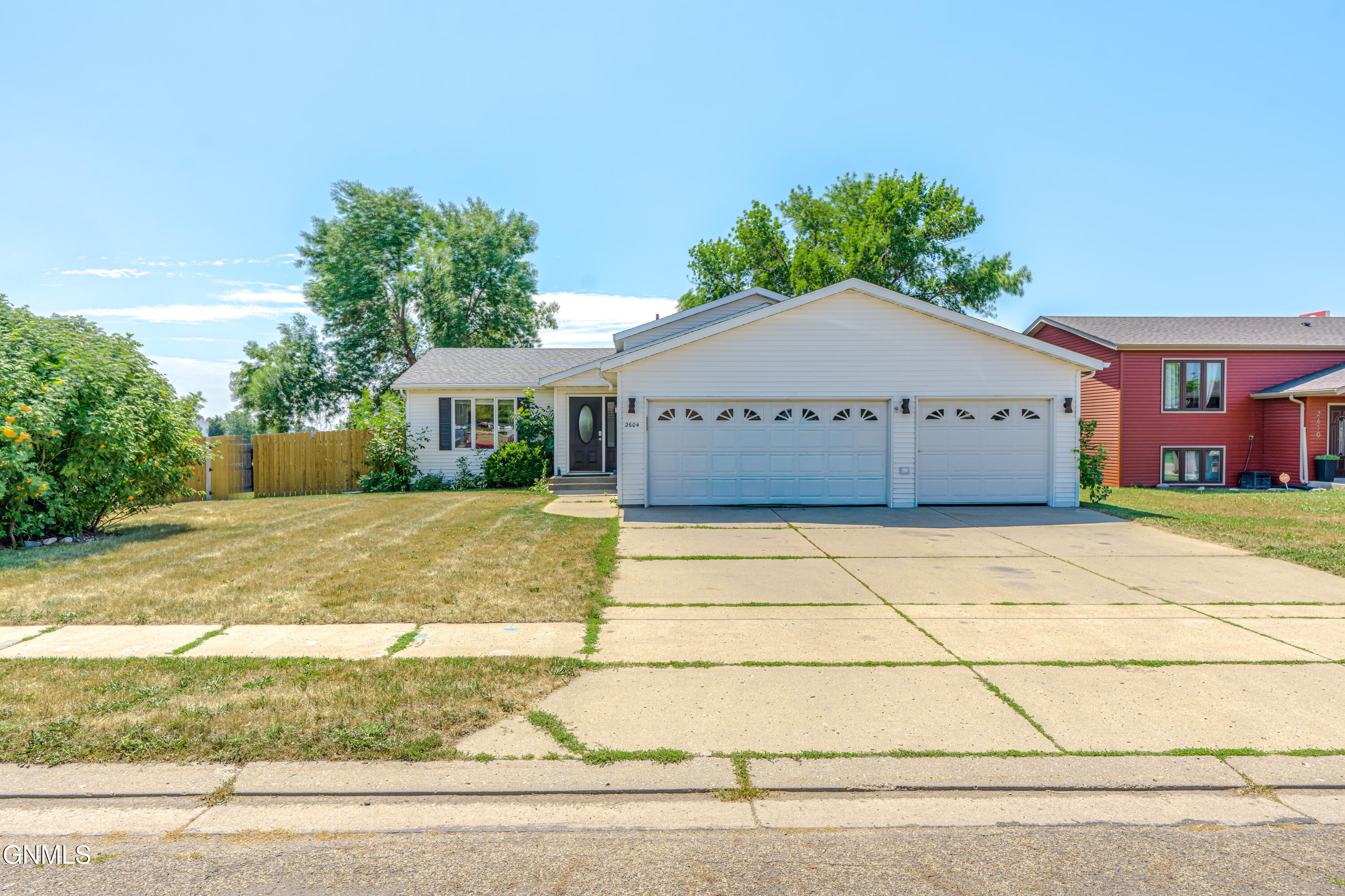 main property photo 0