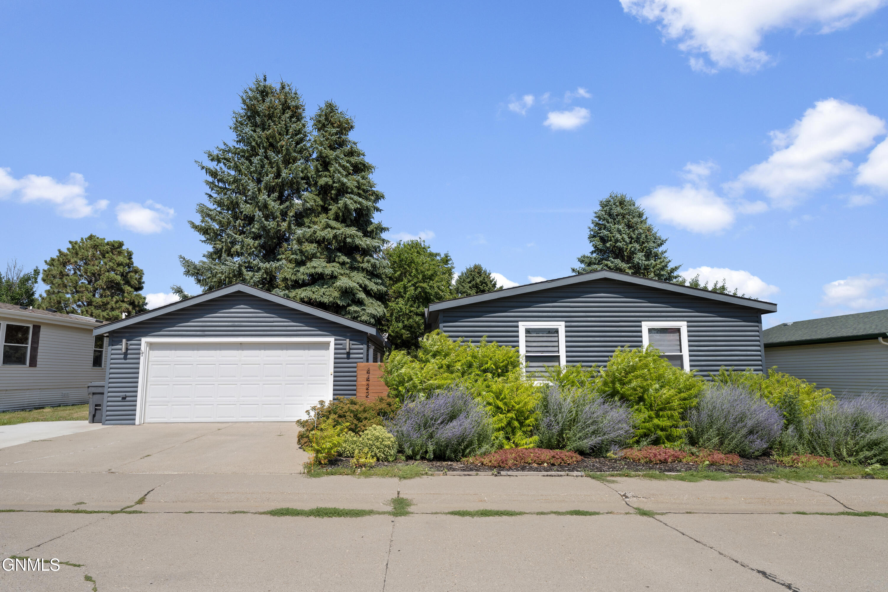 main property photo 0