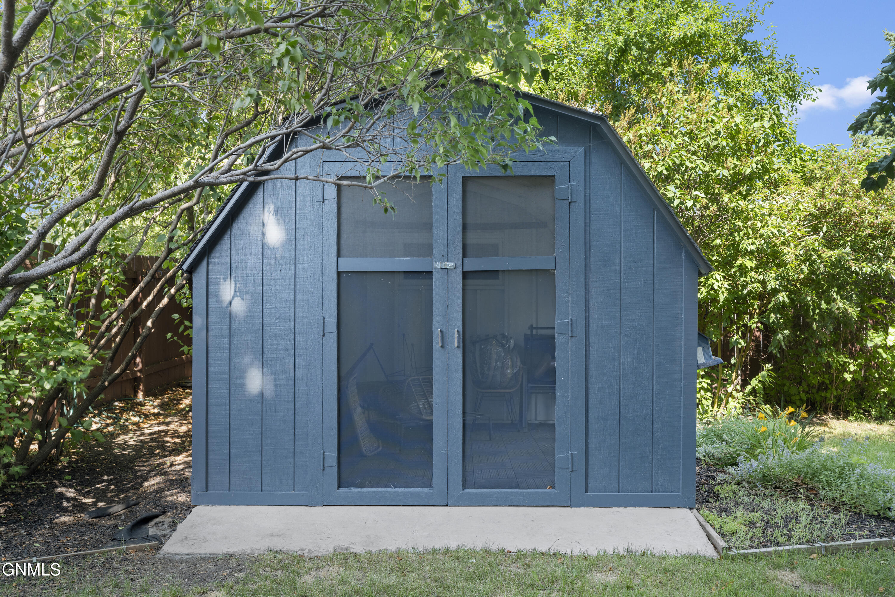 main property photo 21