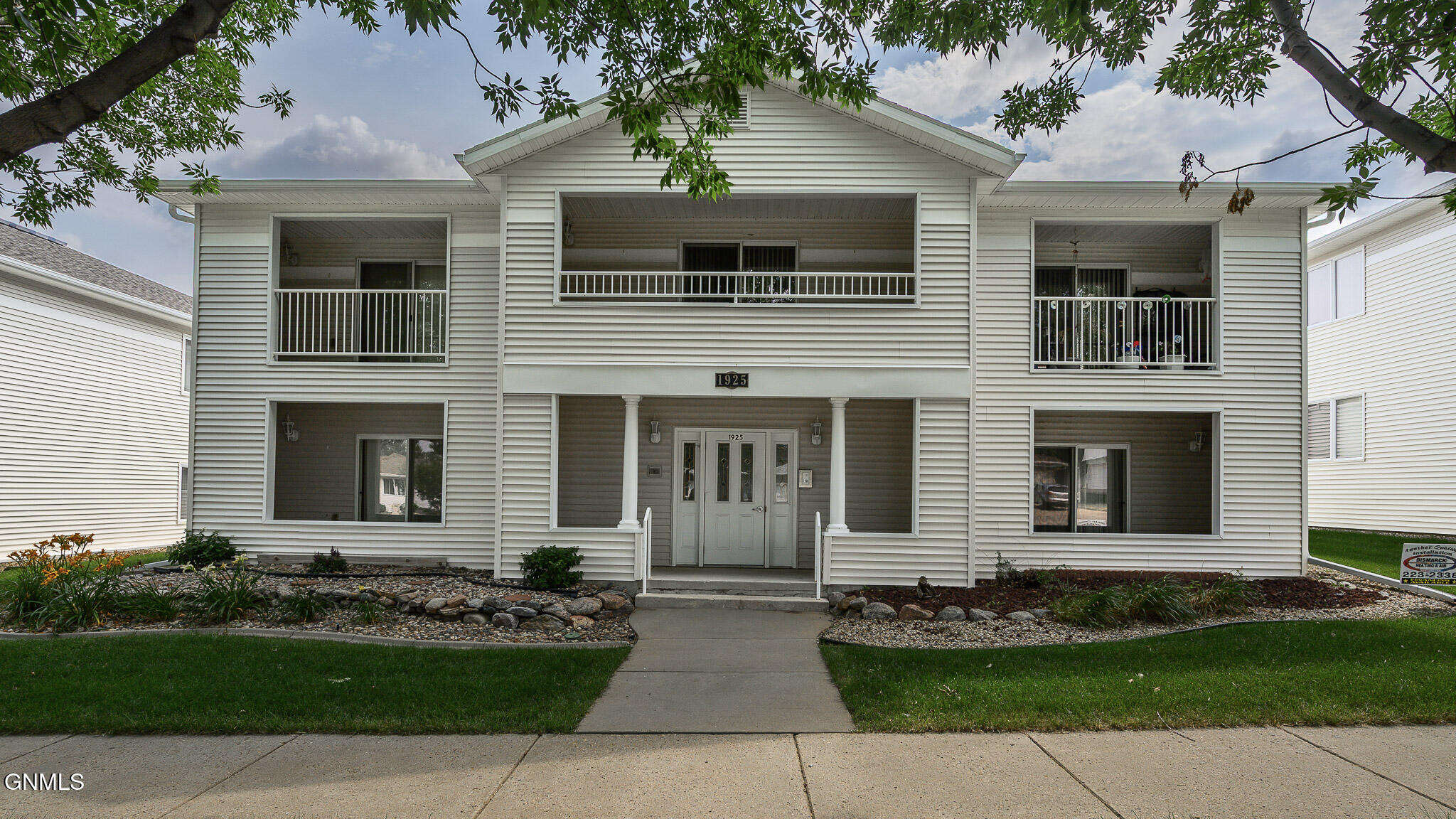 main property photo 0