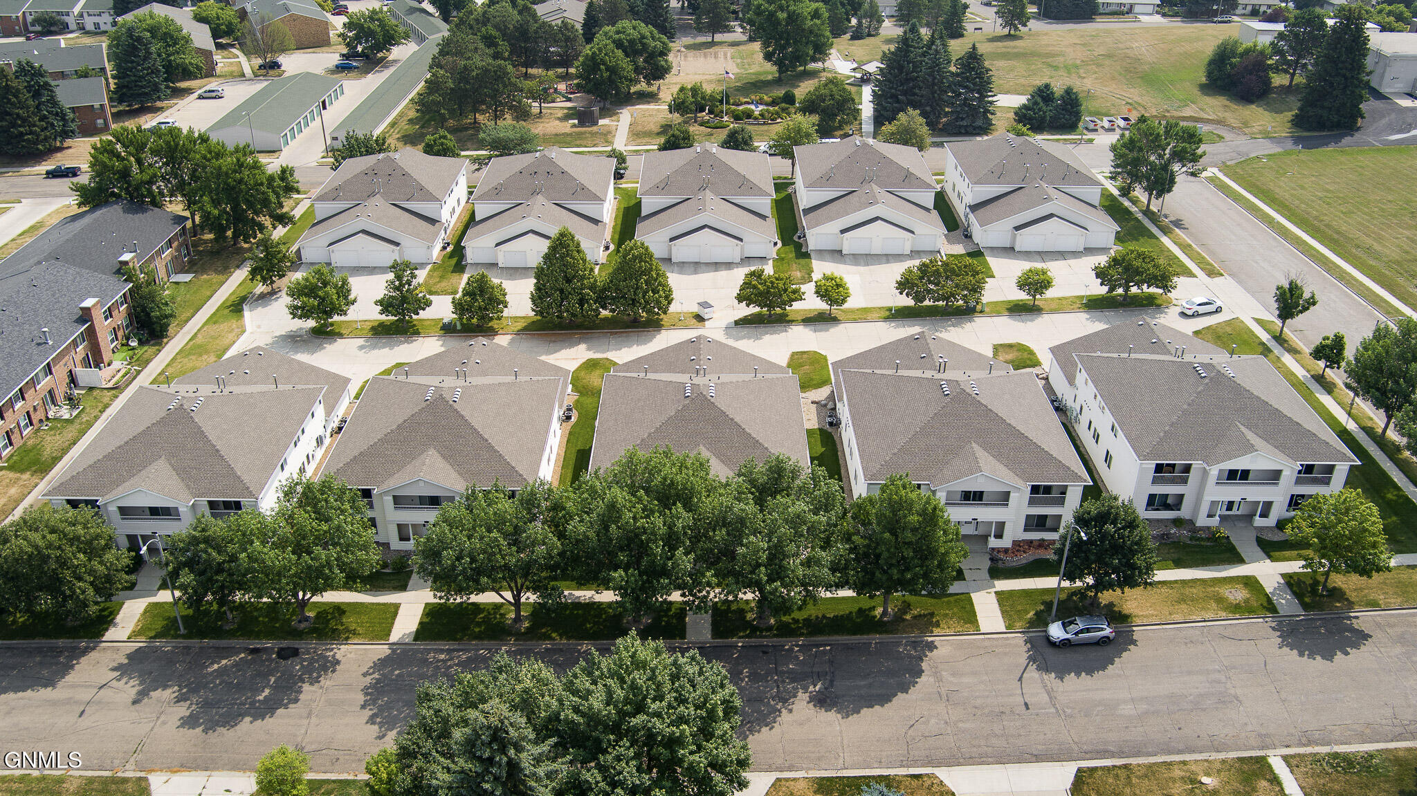 main property photo 45