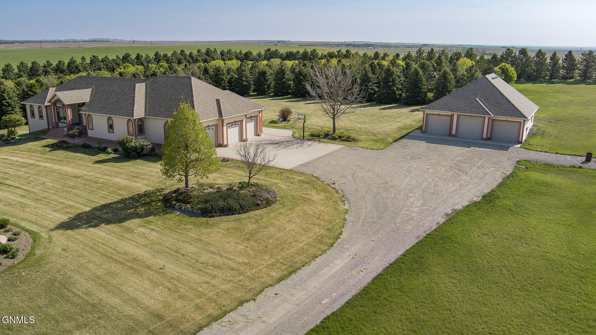 main property photo 0