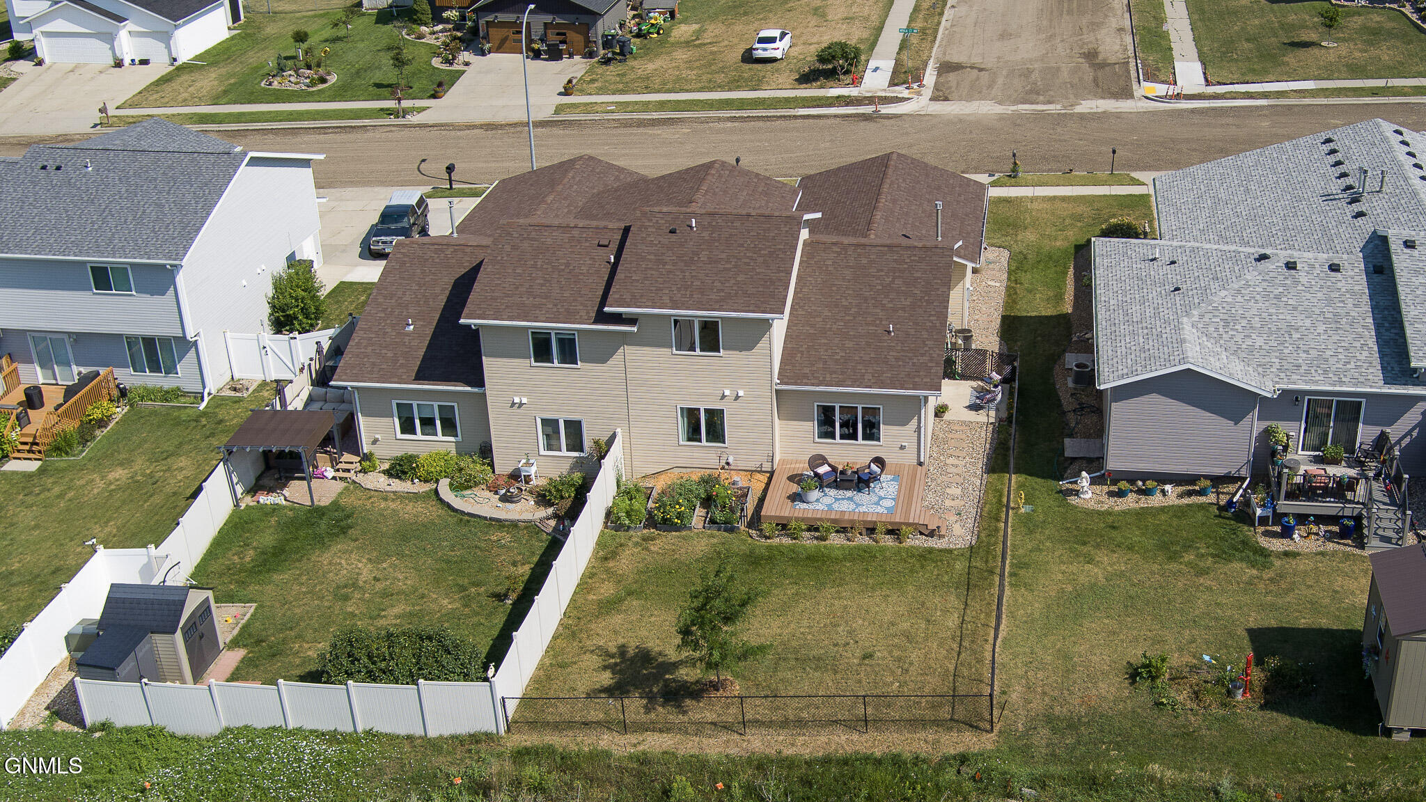 main property photo 51