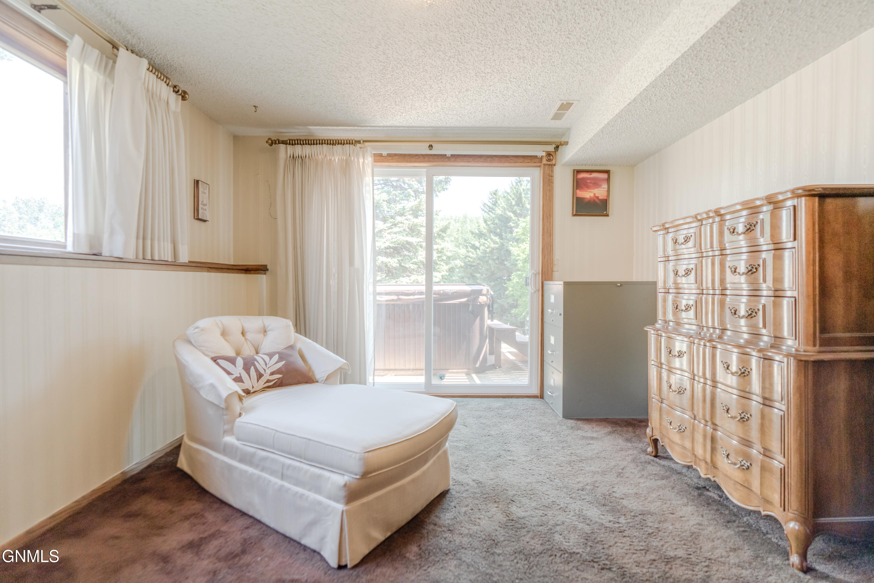 main property photo 81