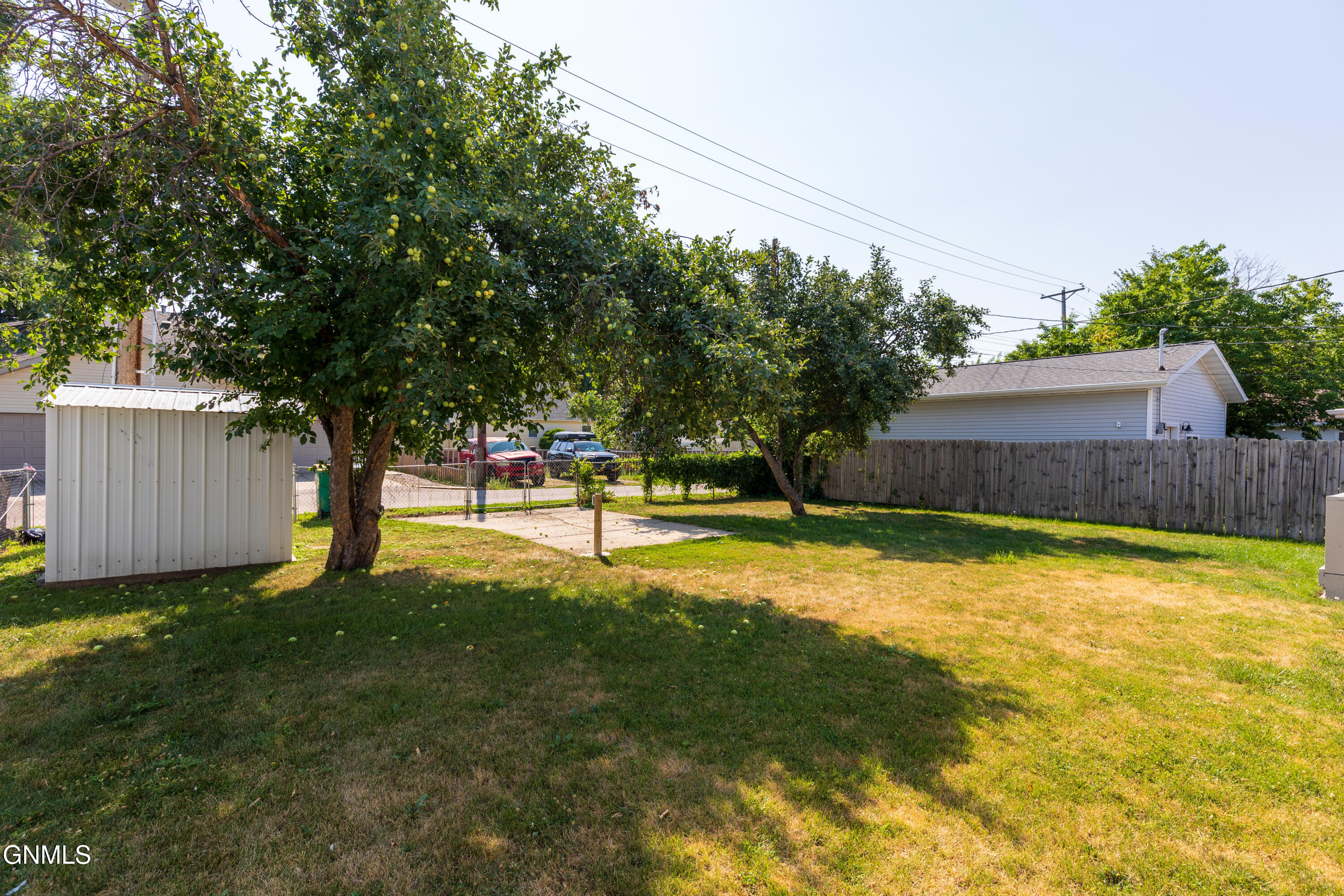 main property photo 21