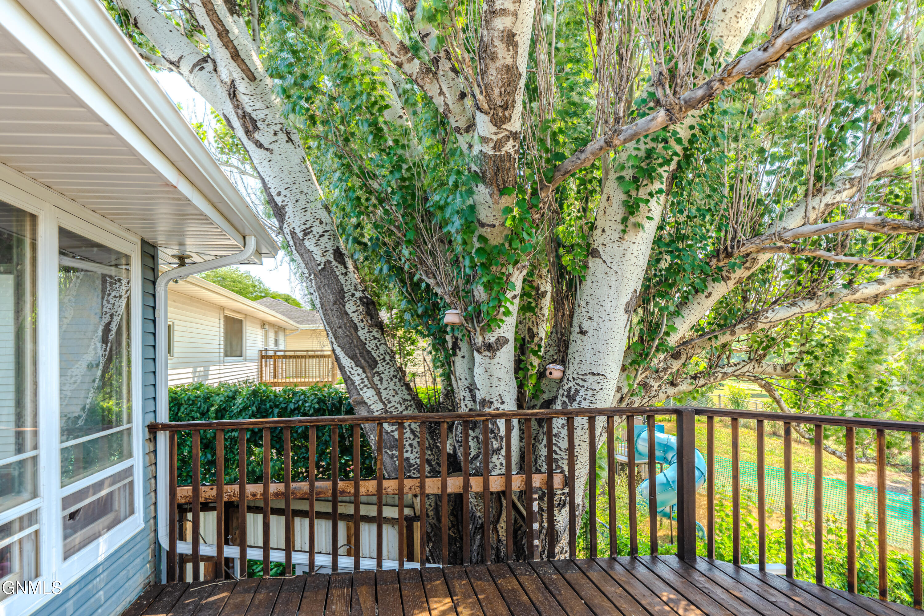 main property photo 68
