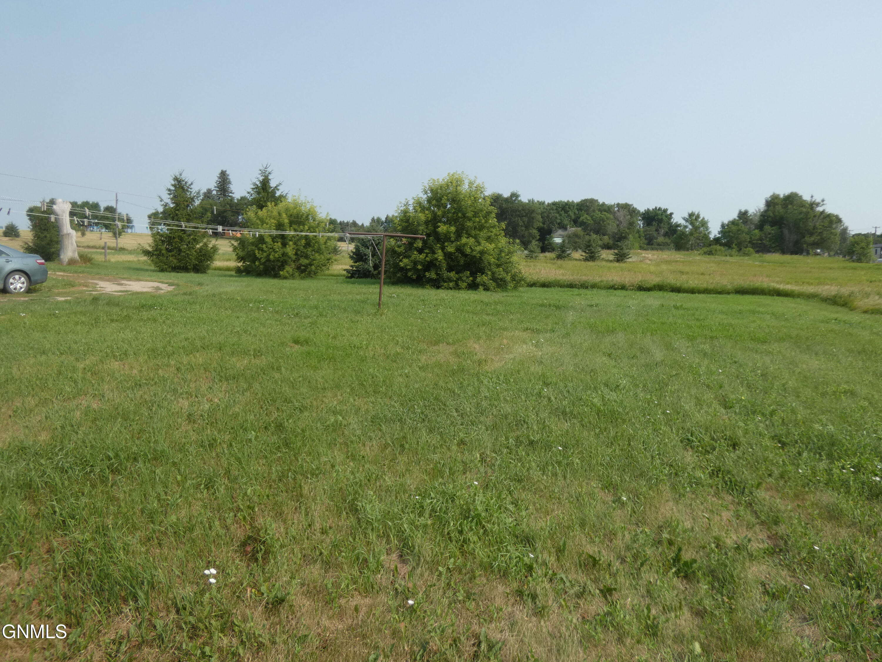 main property photo 40