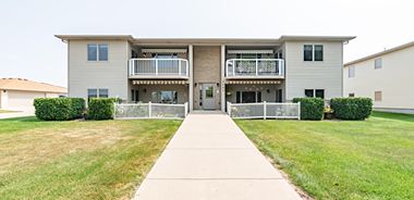image of property with 3 Bed | 2 Bath | 1,451 Sqft