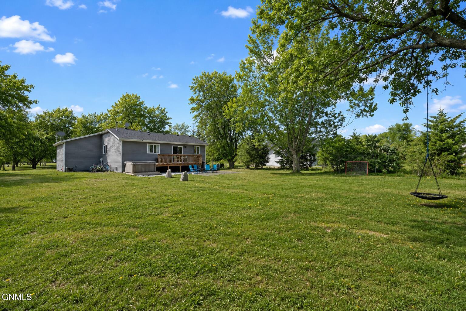 main property photo 20